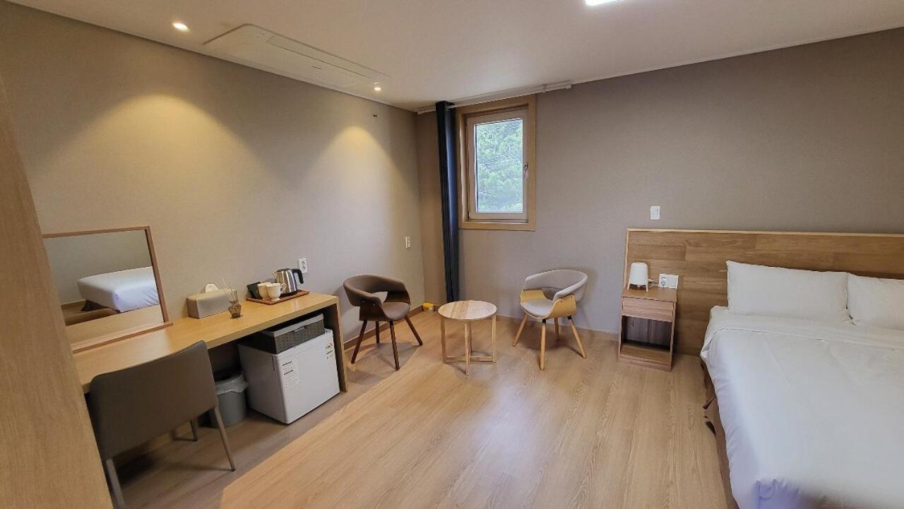 Double Room 2 - Photo 5