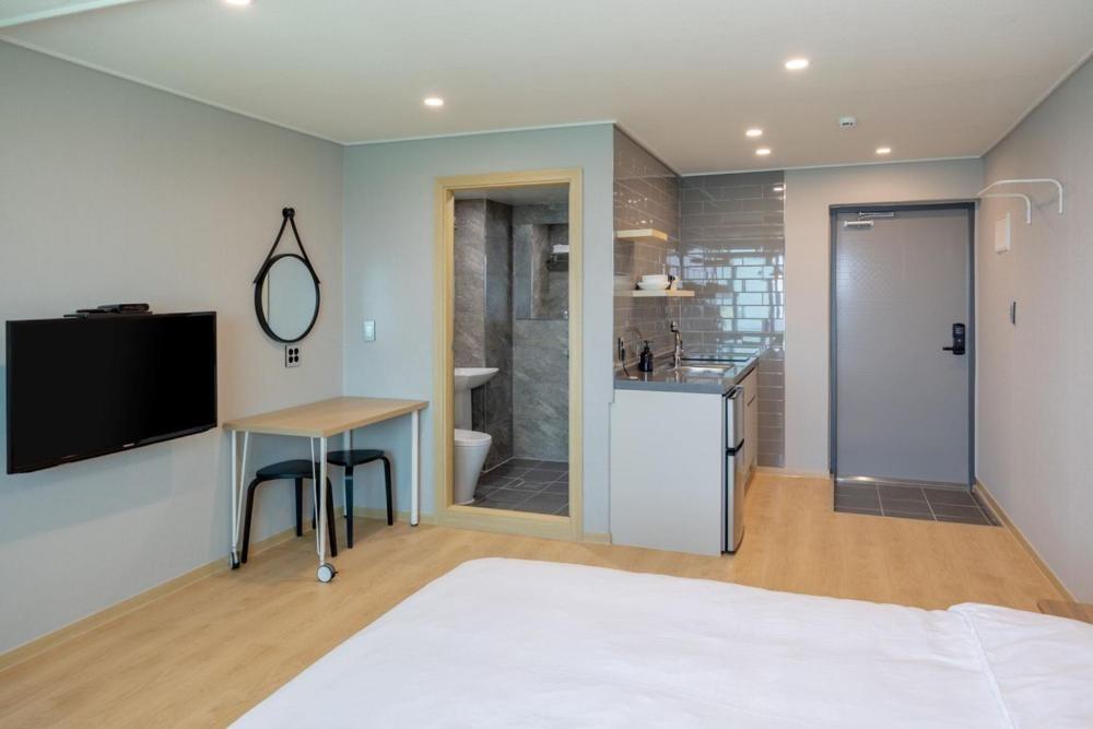 Double Room with Sea View photo 3