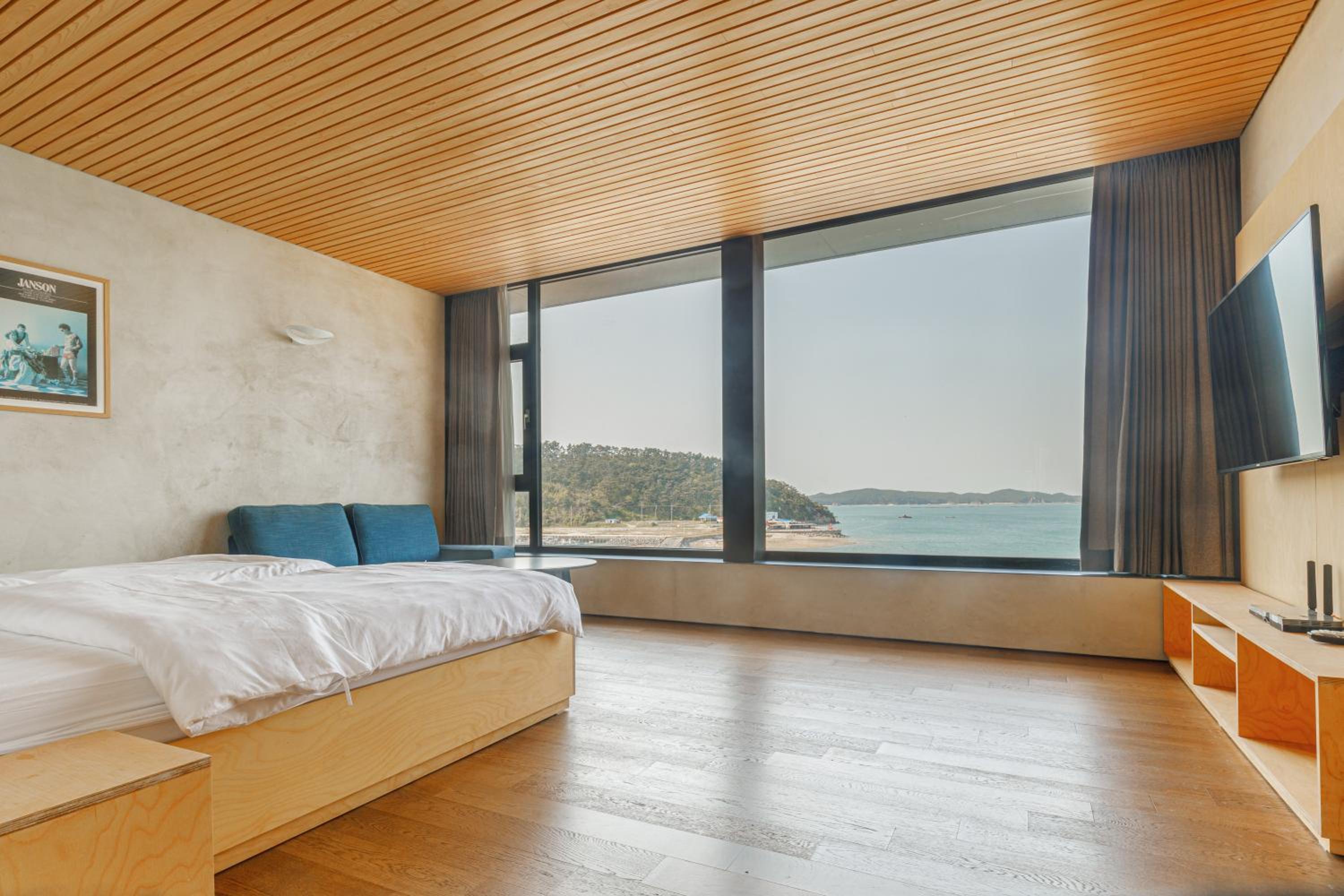 Double or Twin Room - Photo 3