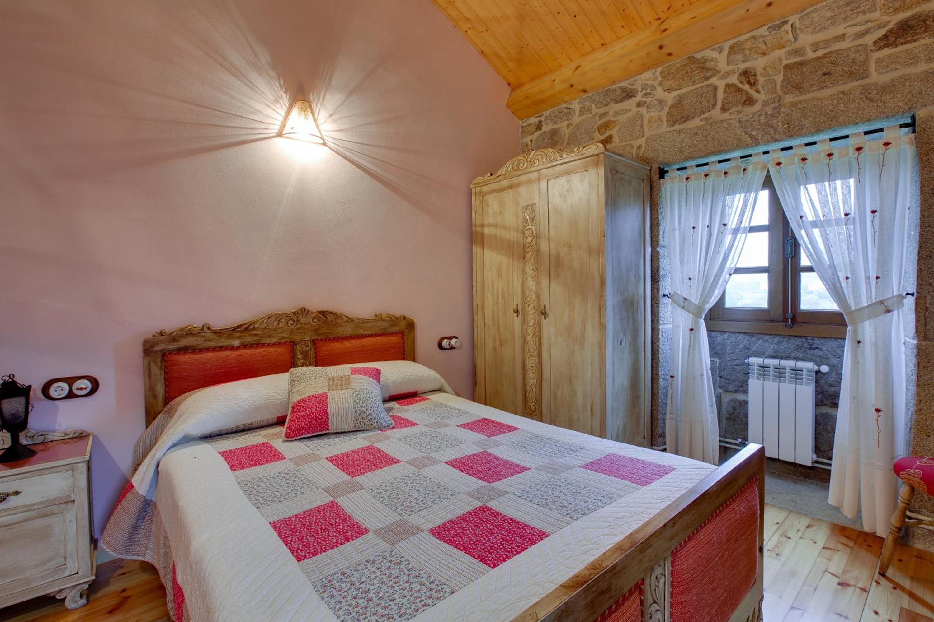 Double or Twin Room with Mountain View photo 3