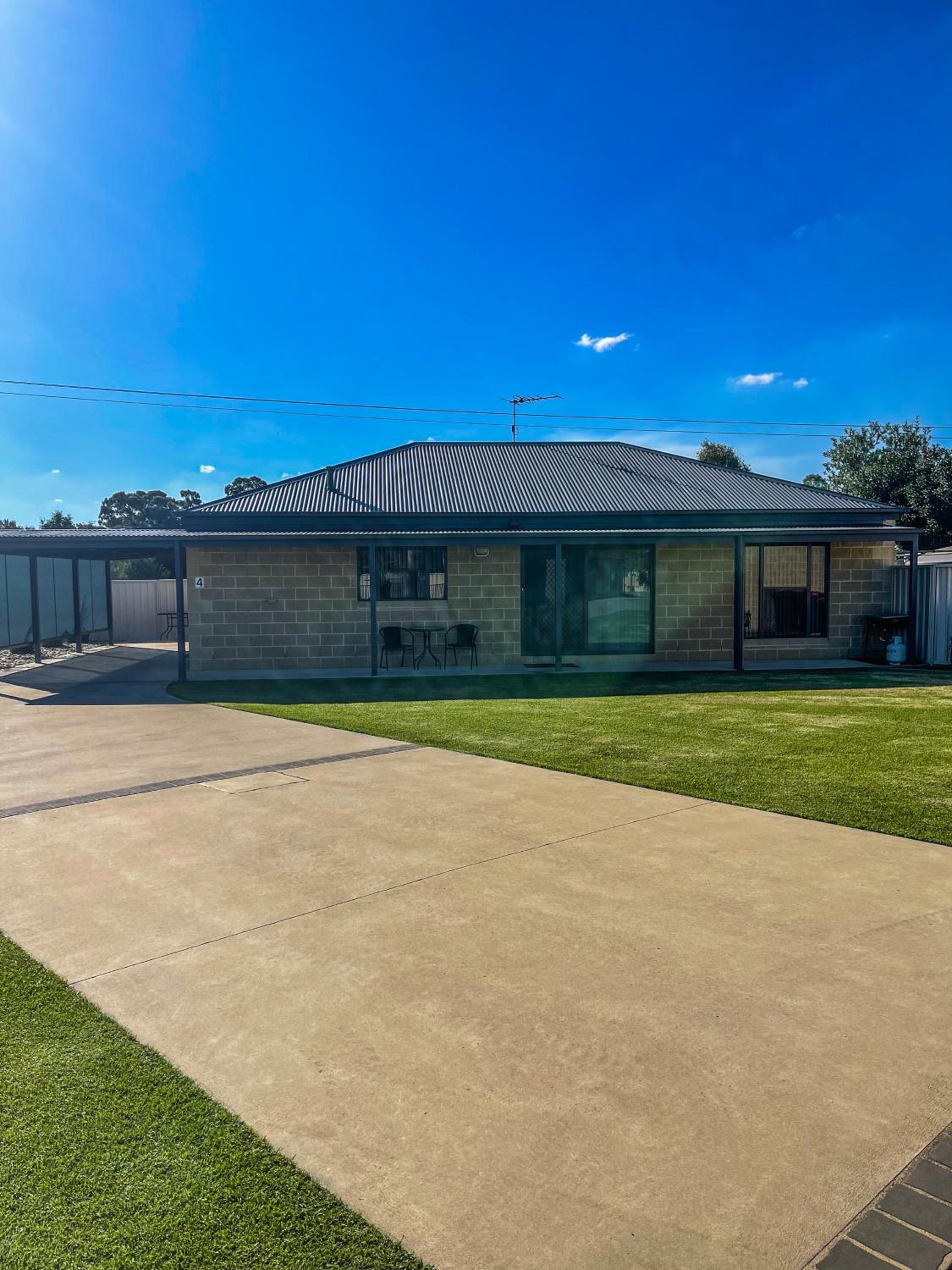 Three-Bedroom Villa photo 2