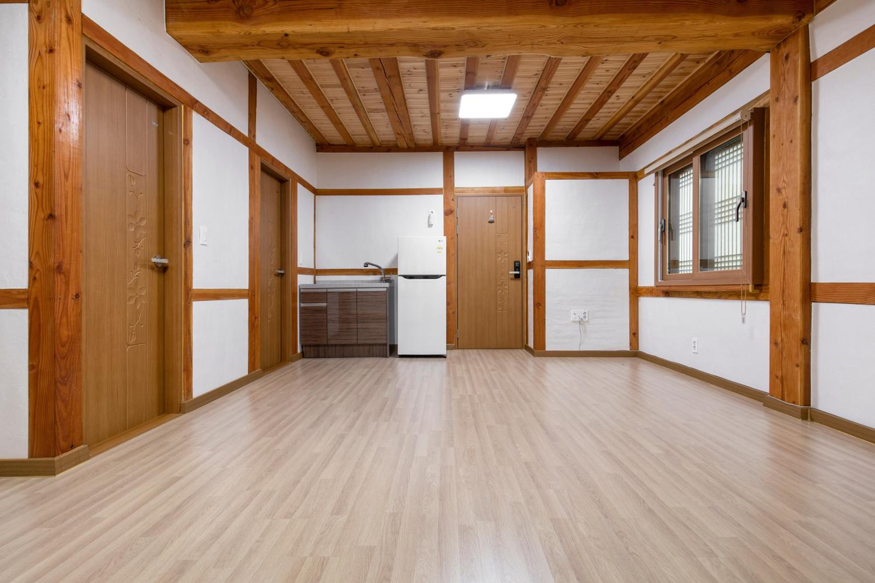 Family Room photo 2