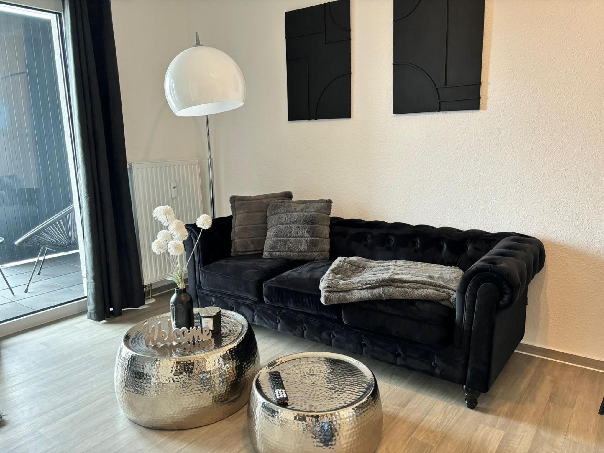 One-Bedroom Apartment photo 1