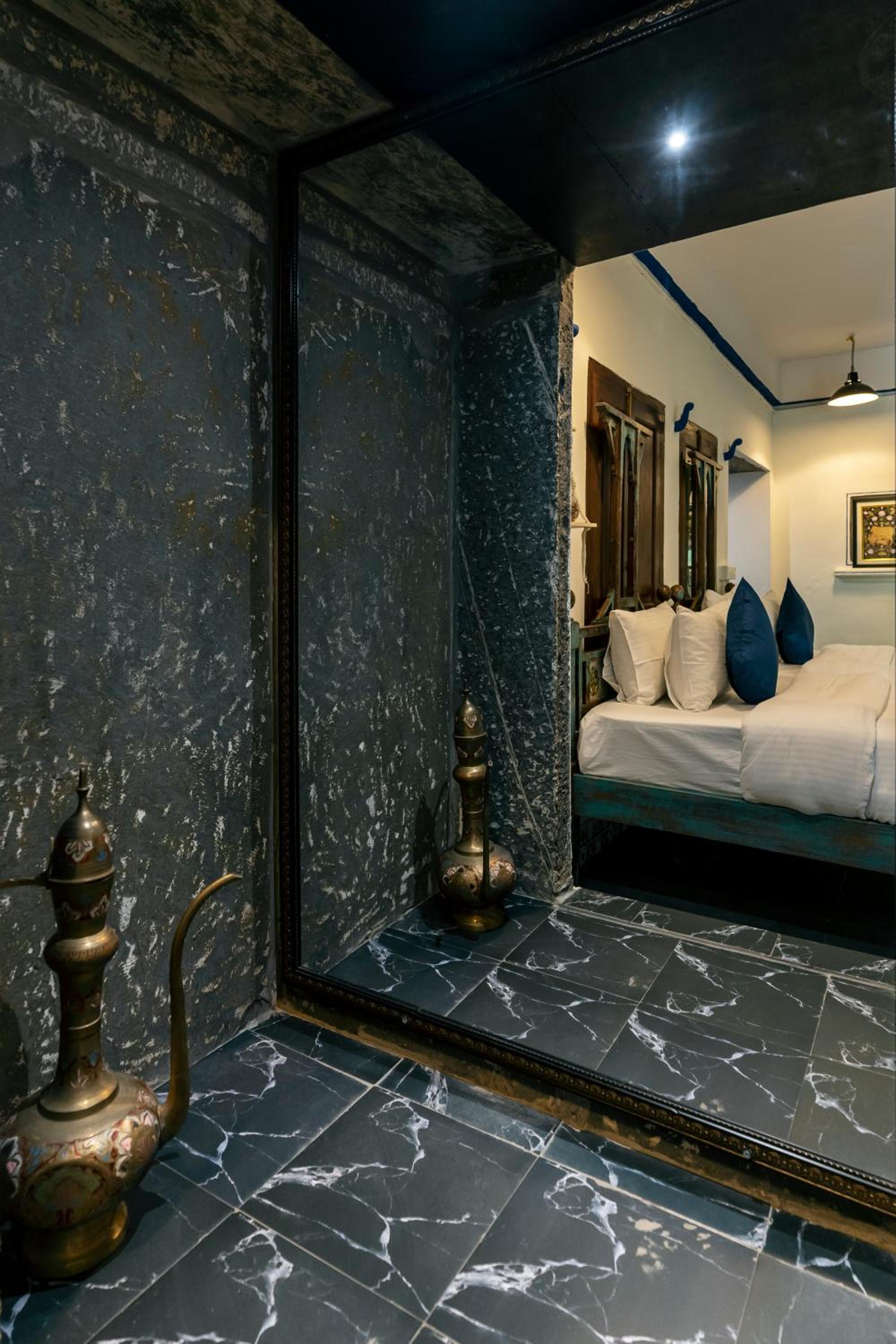 Double or Twin Room with Balcony photo 2