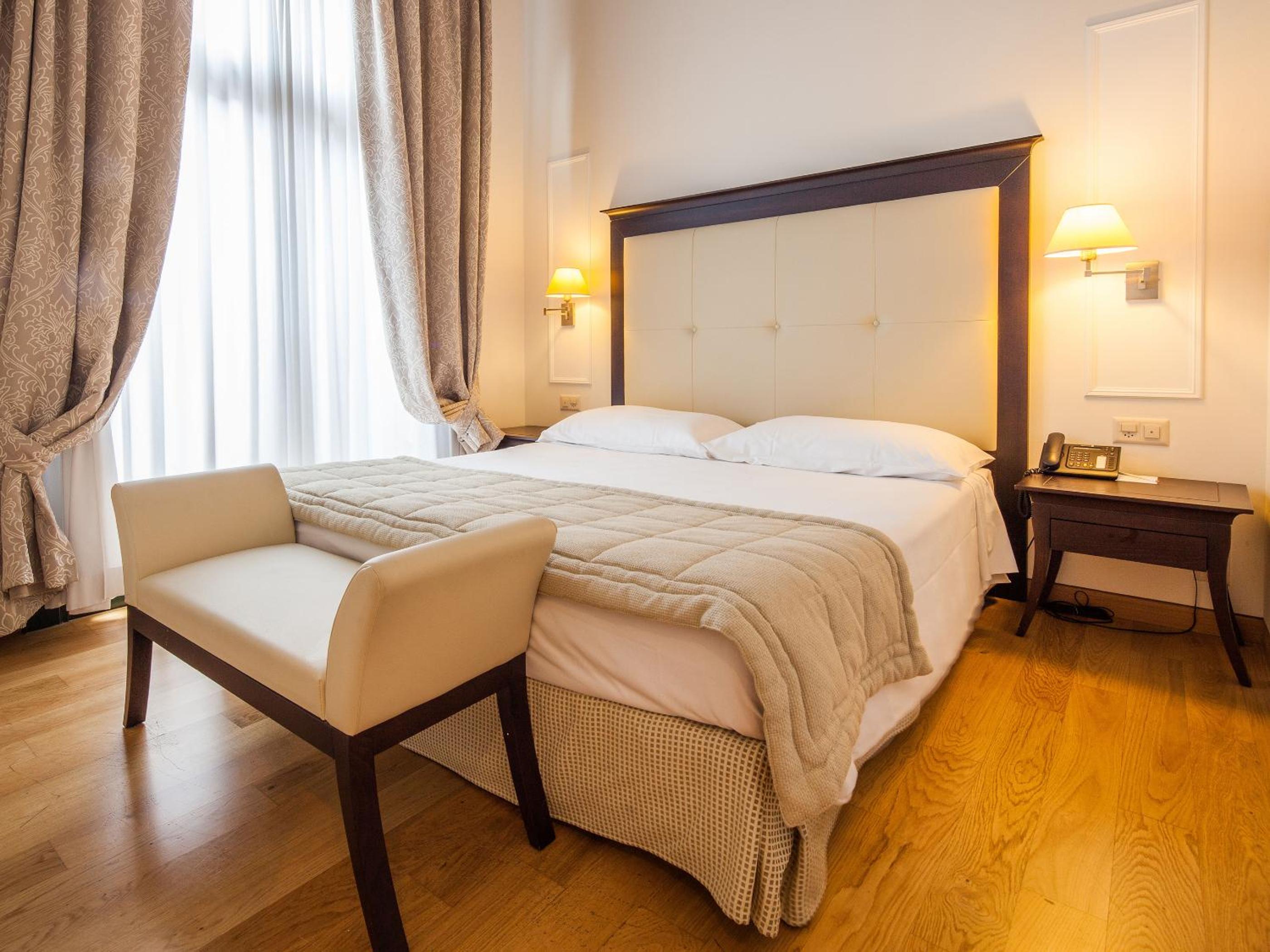 Double Room - Photo 4