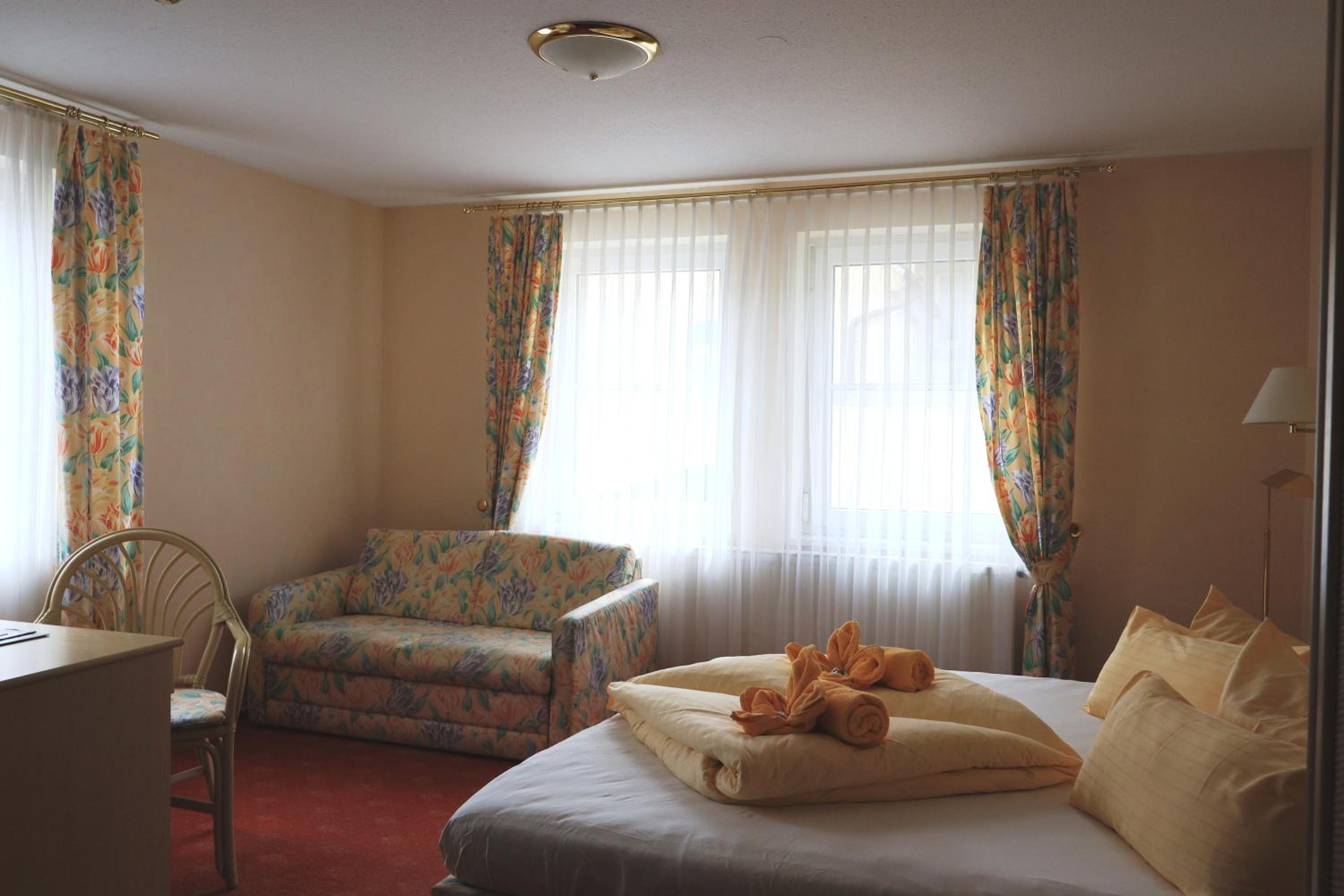 Family Room - Guest House photo 3