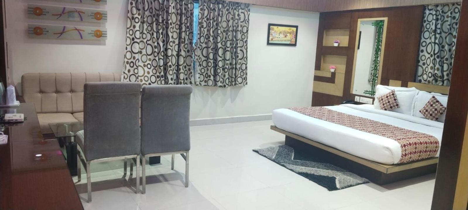 Superior King Room photo 1