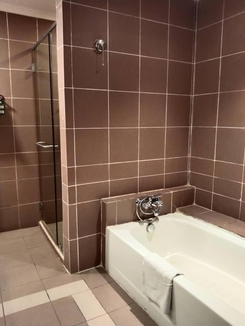 Deluxe Double or Twin Room photo 2