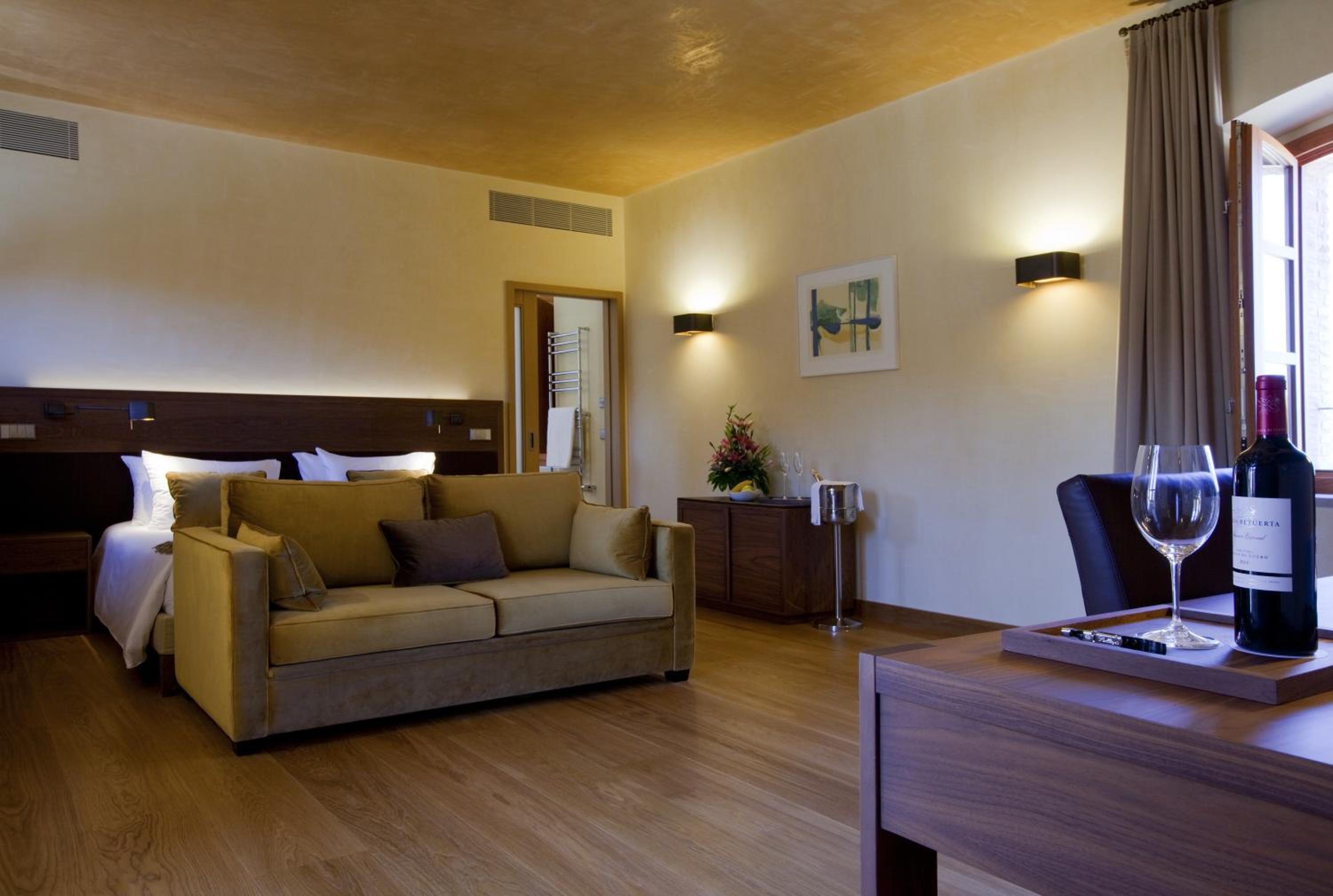 Superior Double Room with Spa Access photo 2