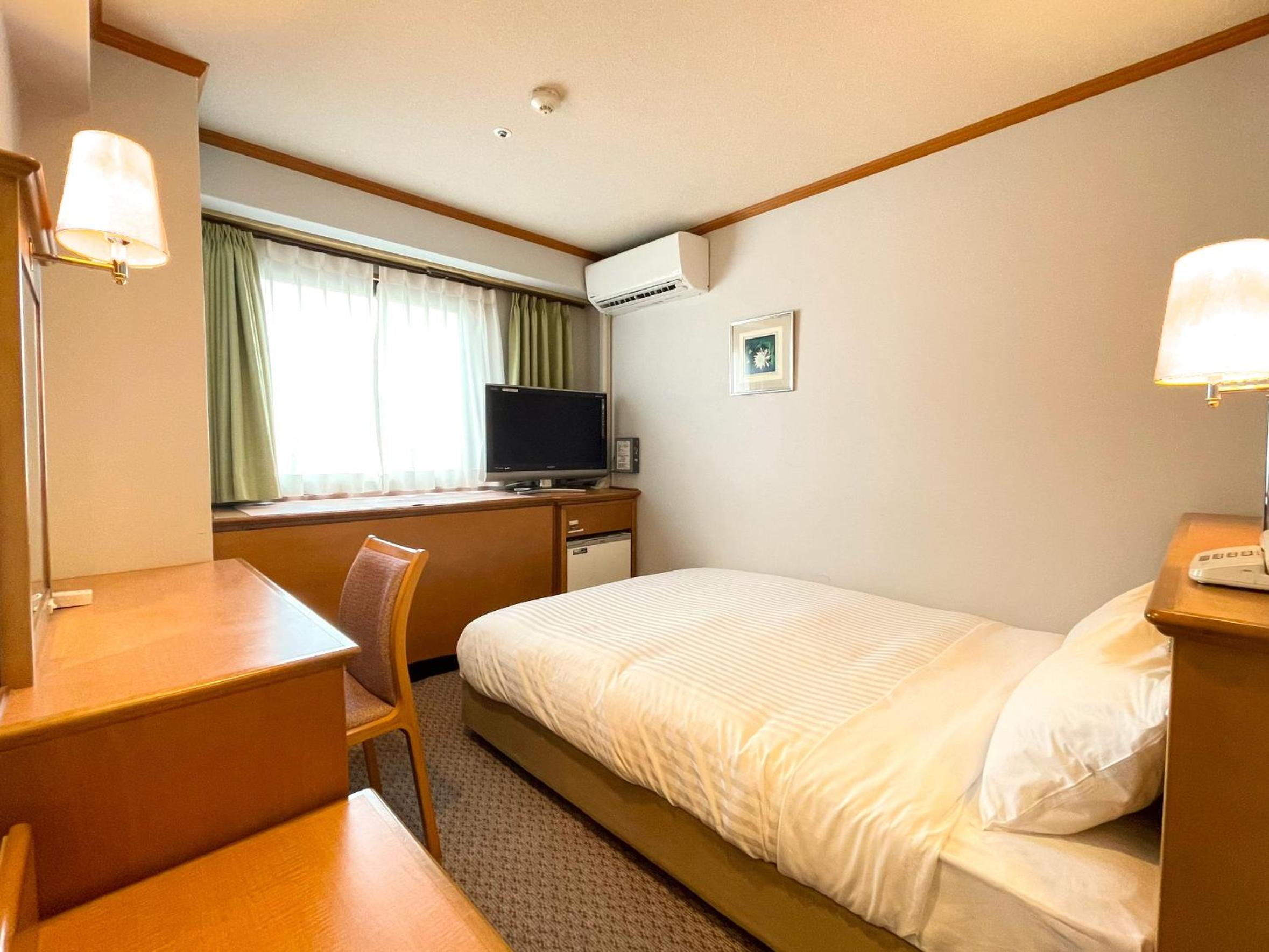 Standard Double Room - Non-Smoking - Photo 2