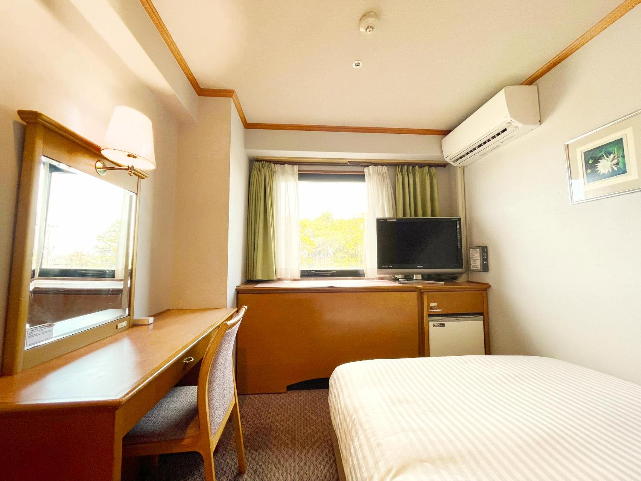 Standard Double Room - Non-Smoking - Photo 3