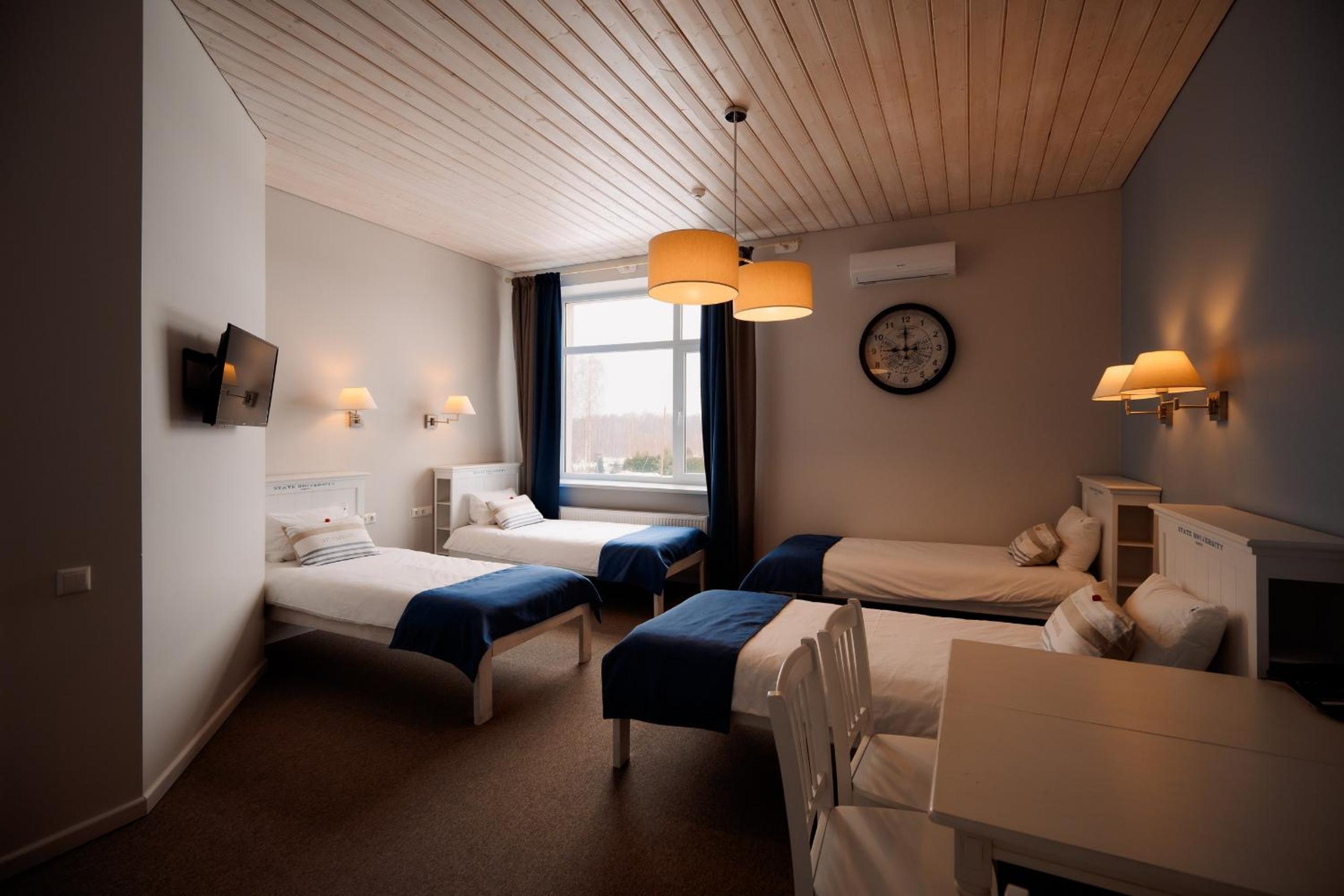 Standard Quadruple Room photo 2
