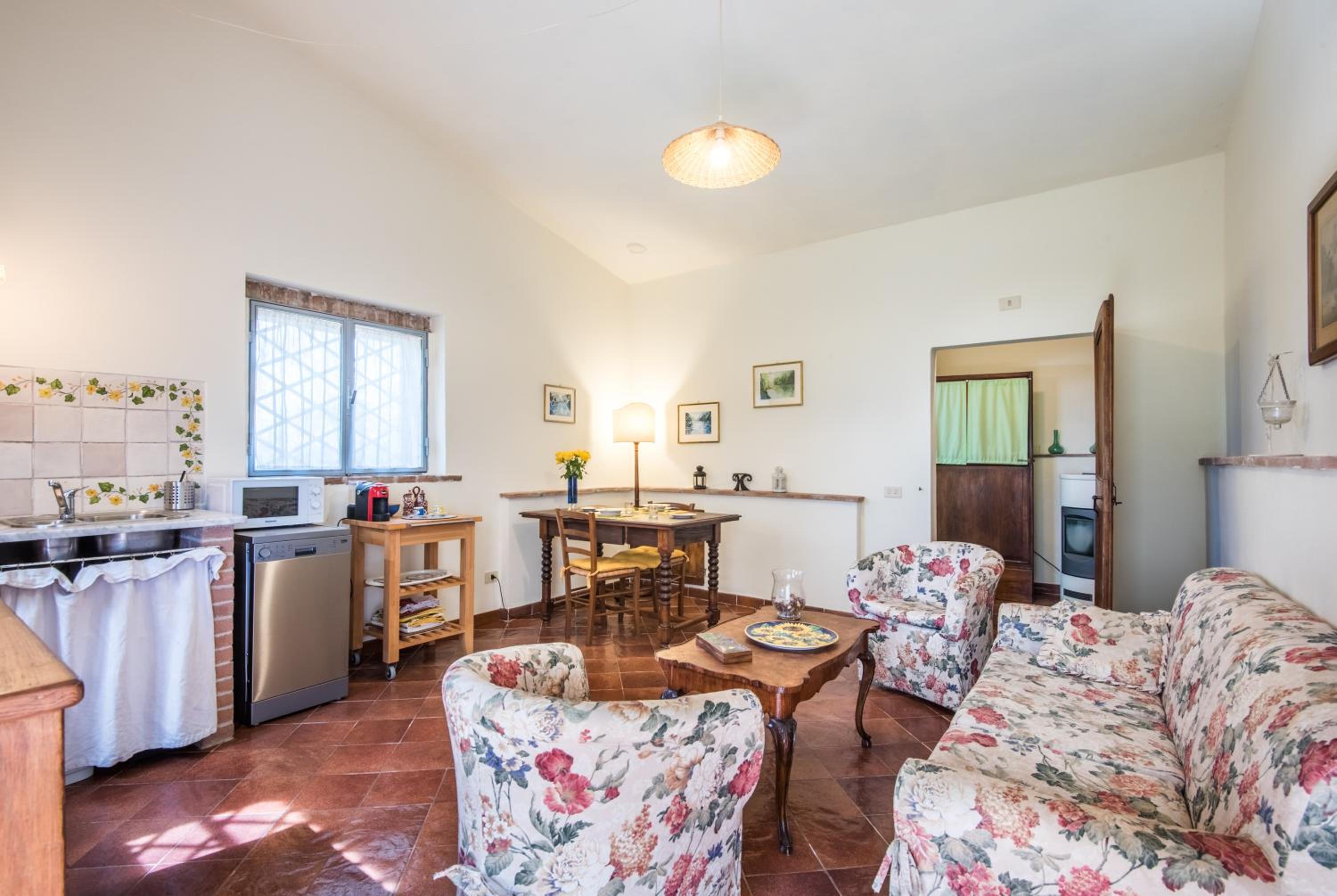 One-Bedroom House photo 3