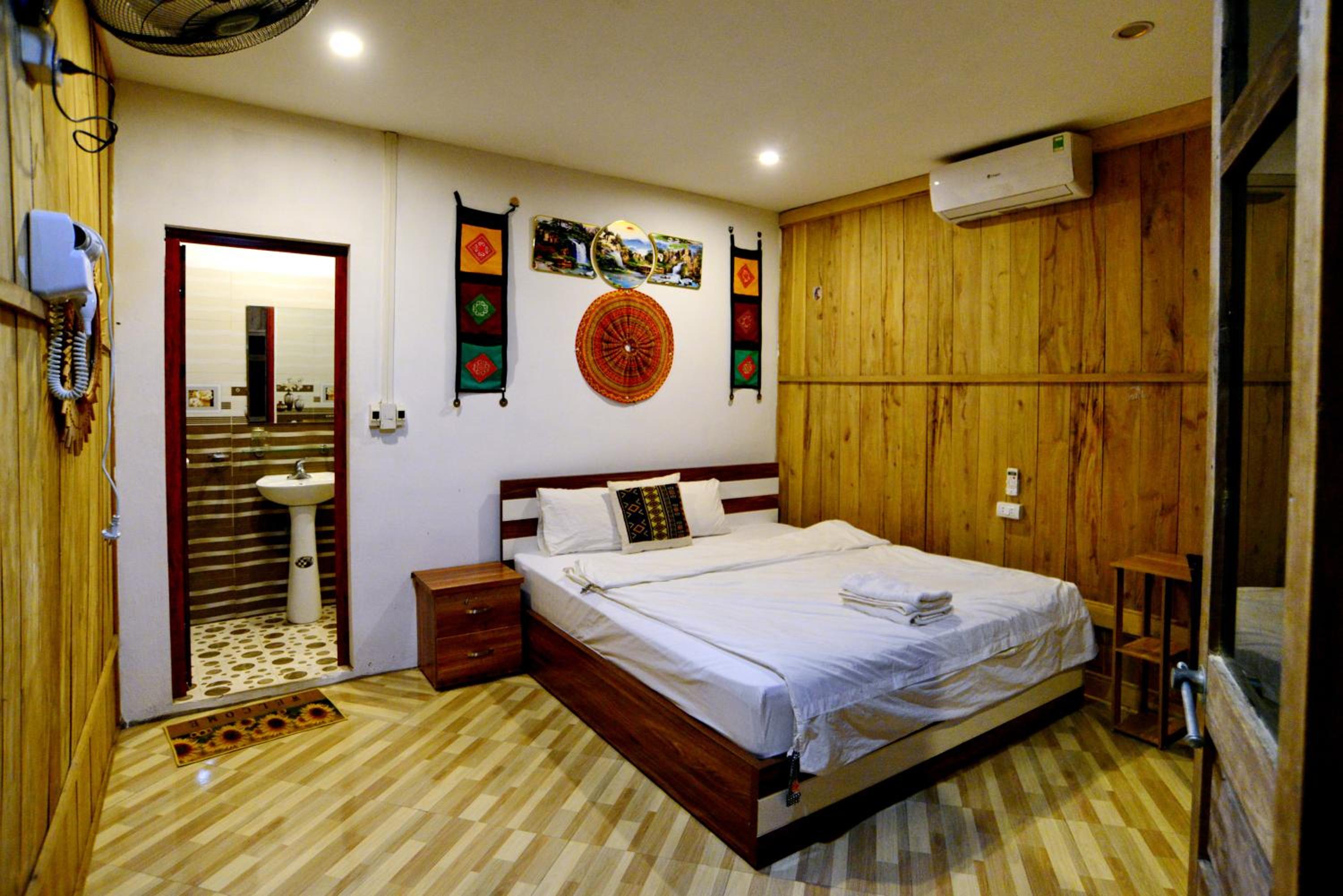 Queen Room With Balcony photo 1
