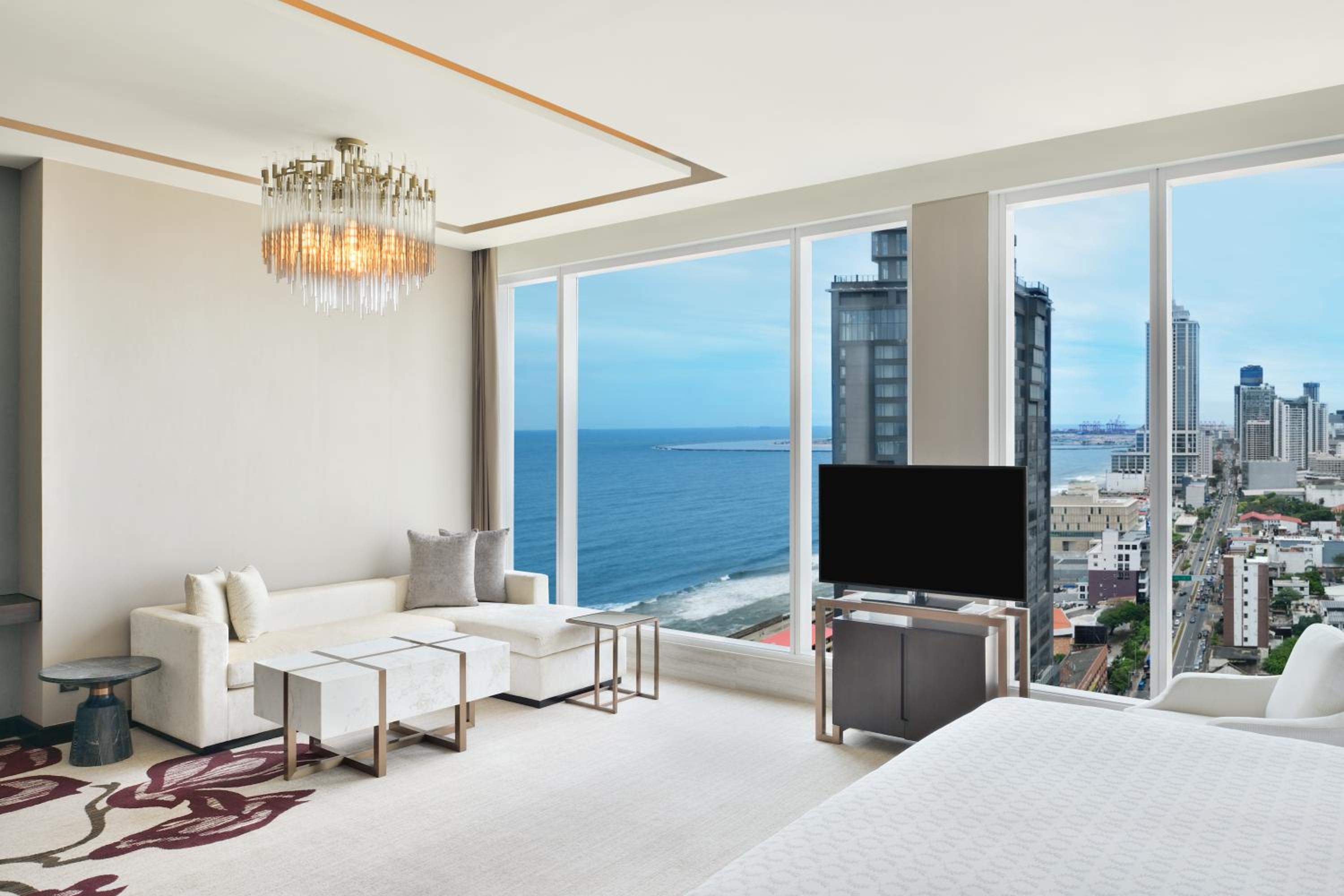 Junior King Suite with Ocean View - Club Lounge Access with 15% spa discount per room + 15% F&B discount per room + Early check in and Late Checkout subject to availability - Photo 2