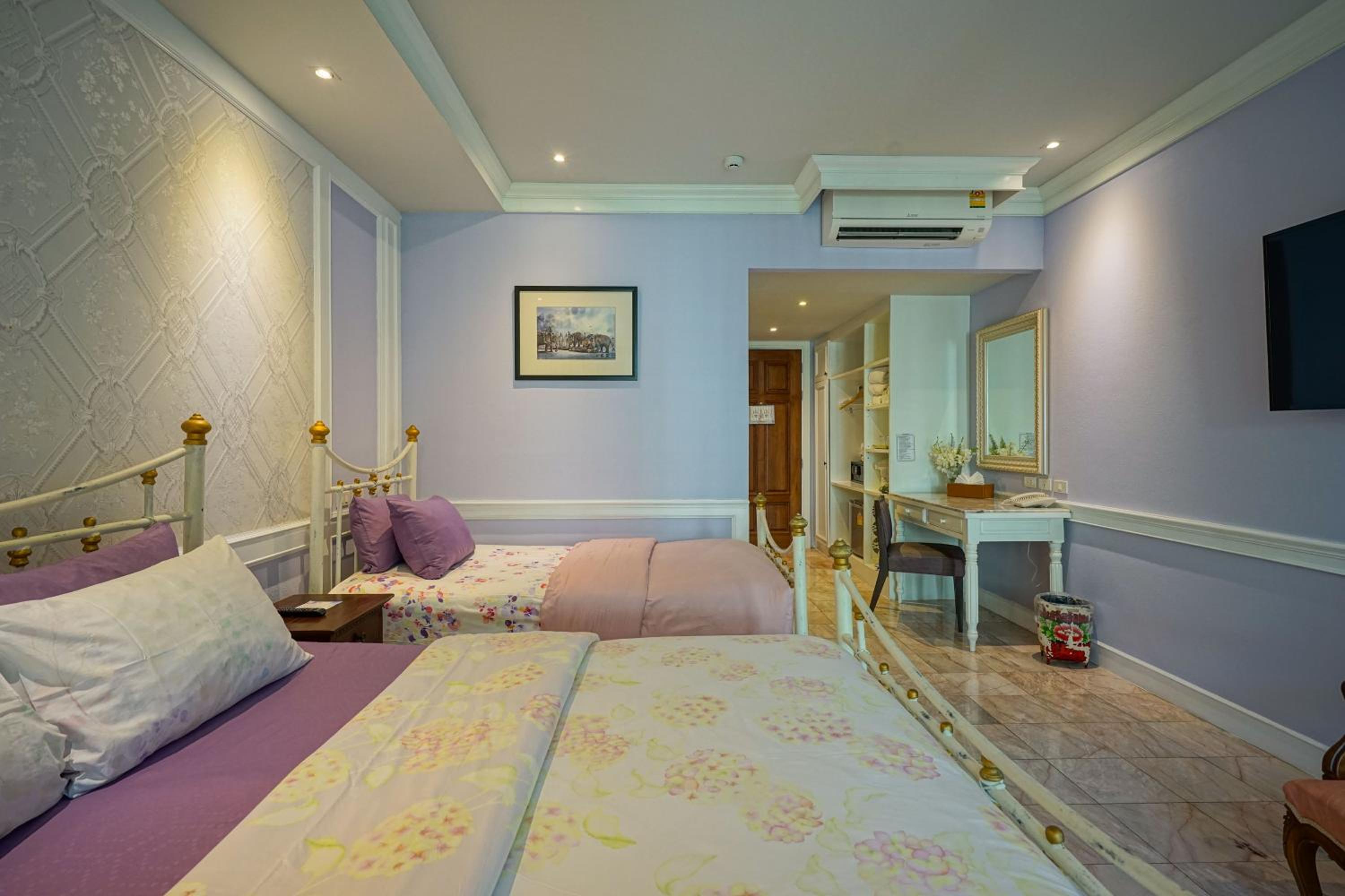 Deluxe Triple Room - Photo 2