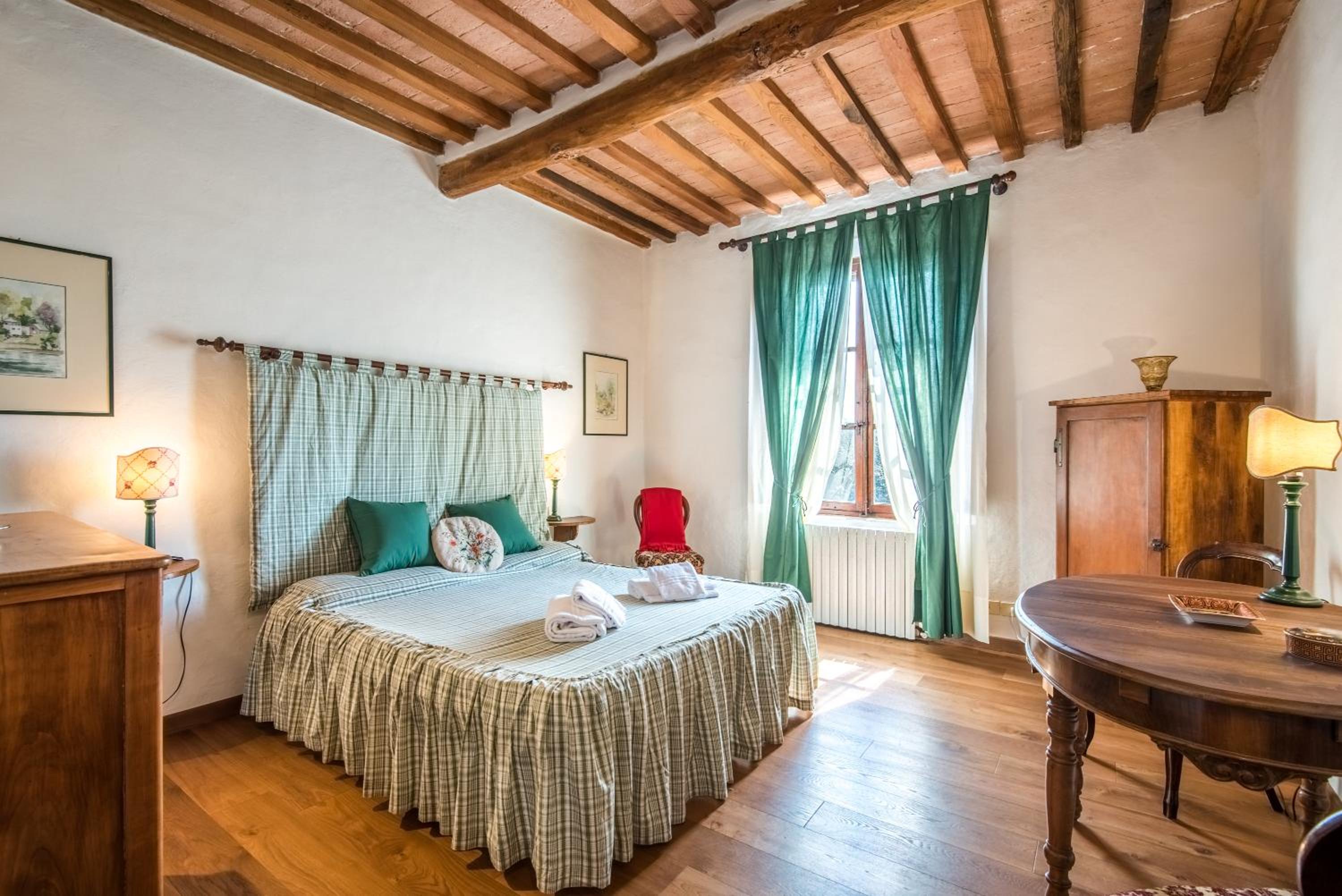 Two-Bedroom Deluxe Apartment with Garden View photo 1