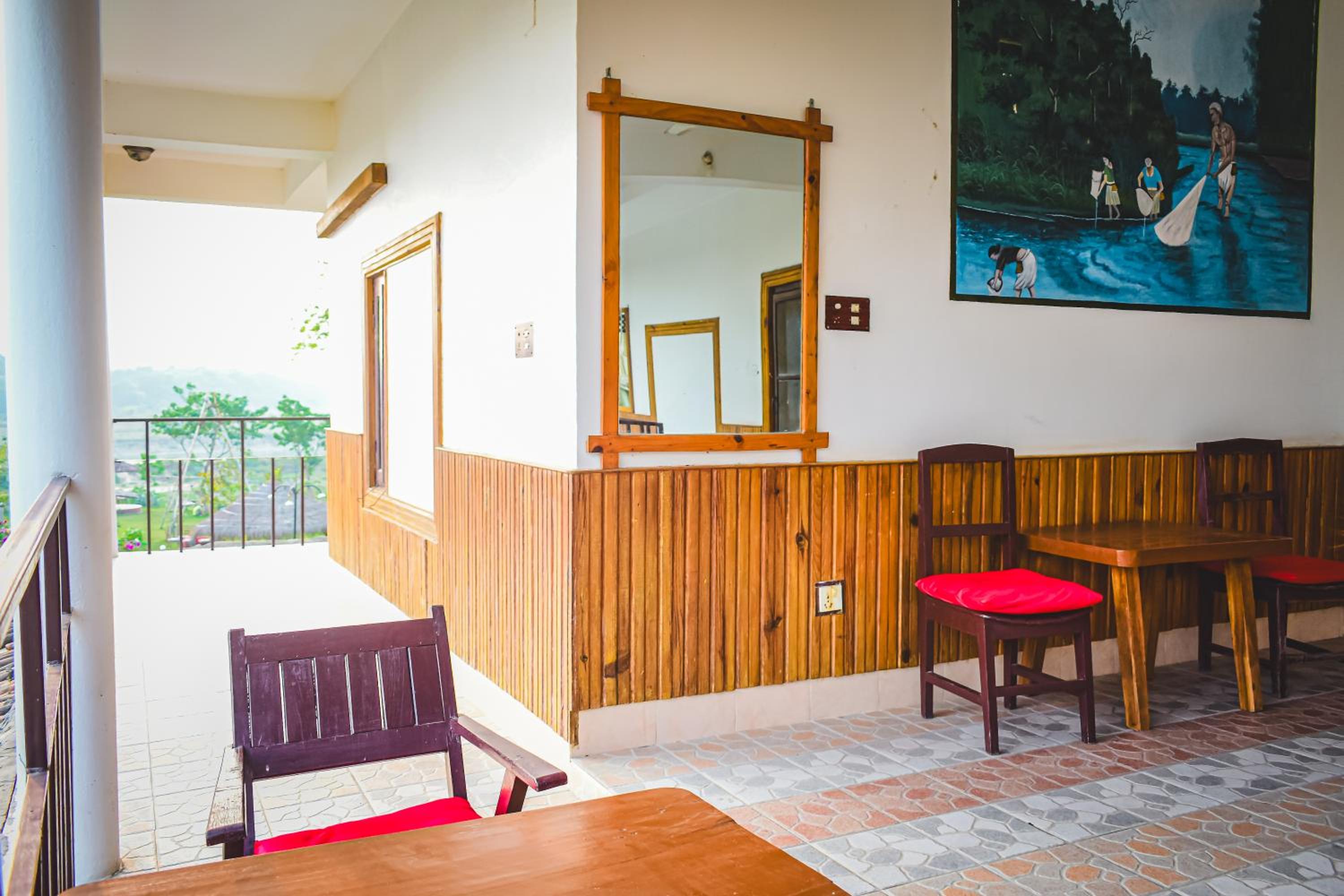 Deluxe Family Room - Photo 3