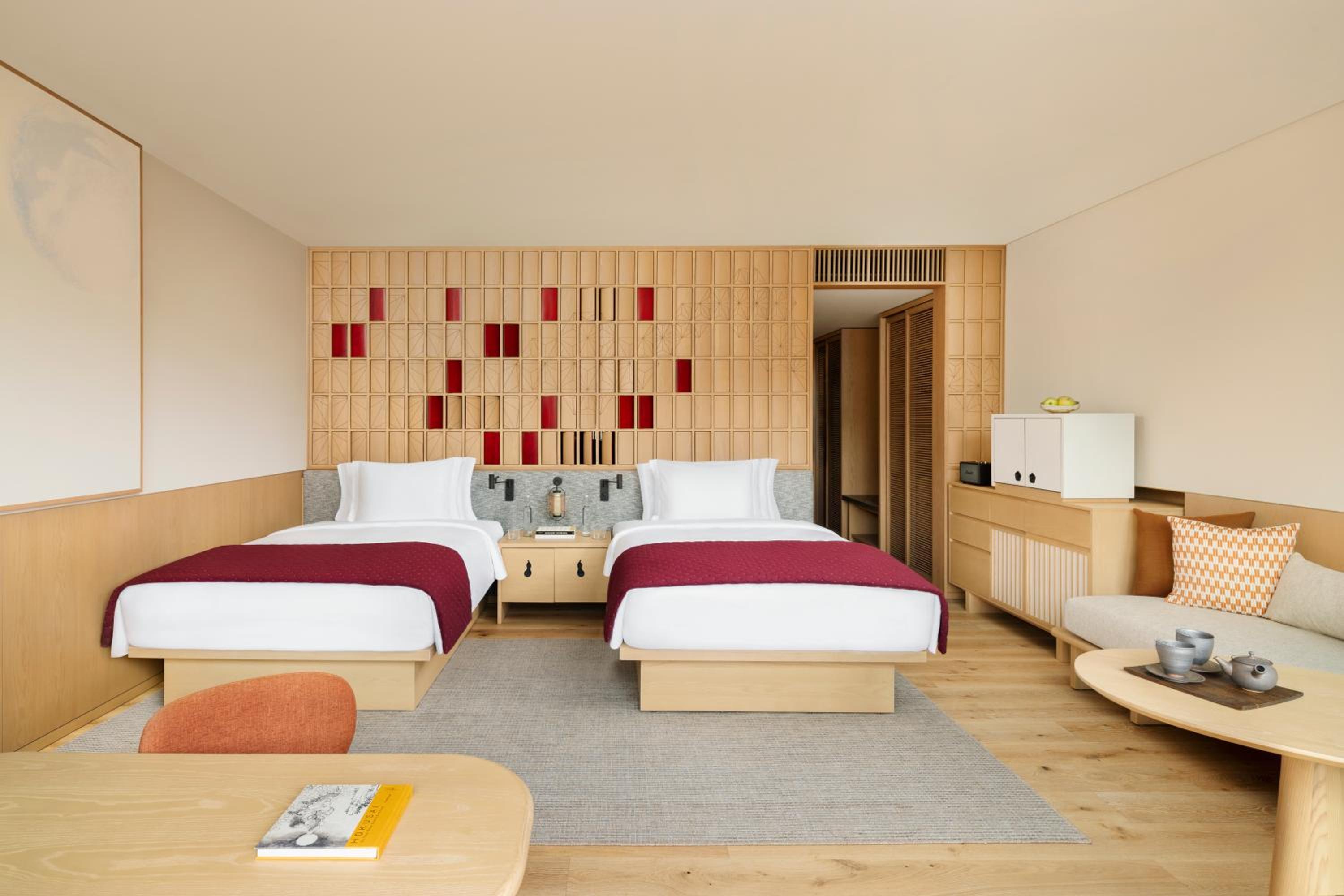 Deluxe Twin Room - Photo 1
