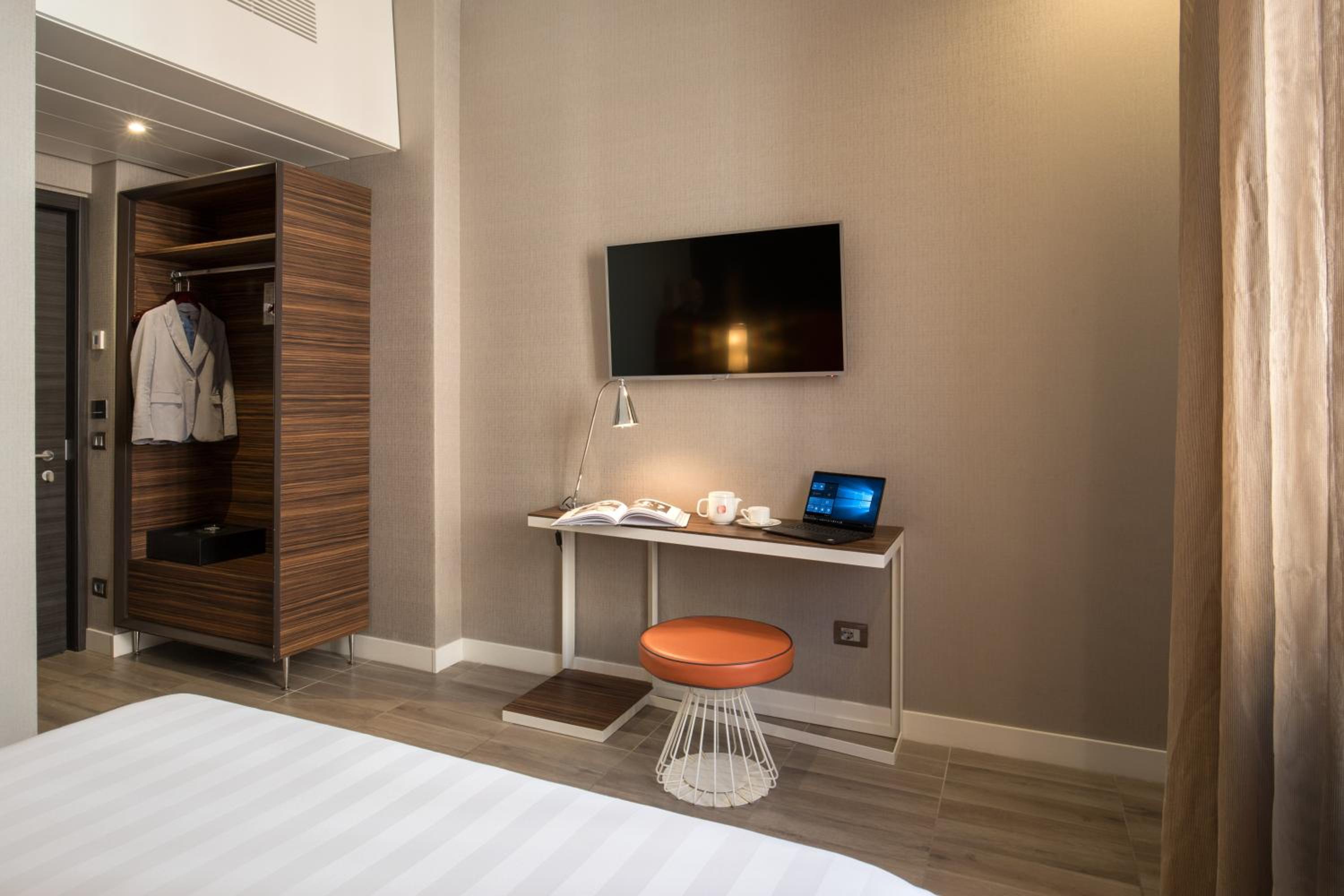 Double or Twin Room photo 3
