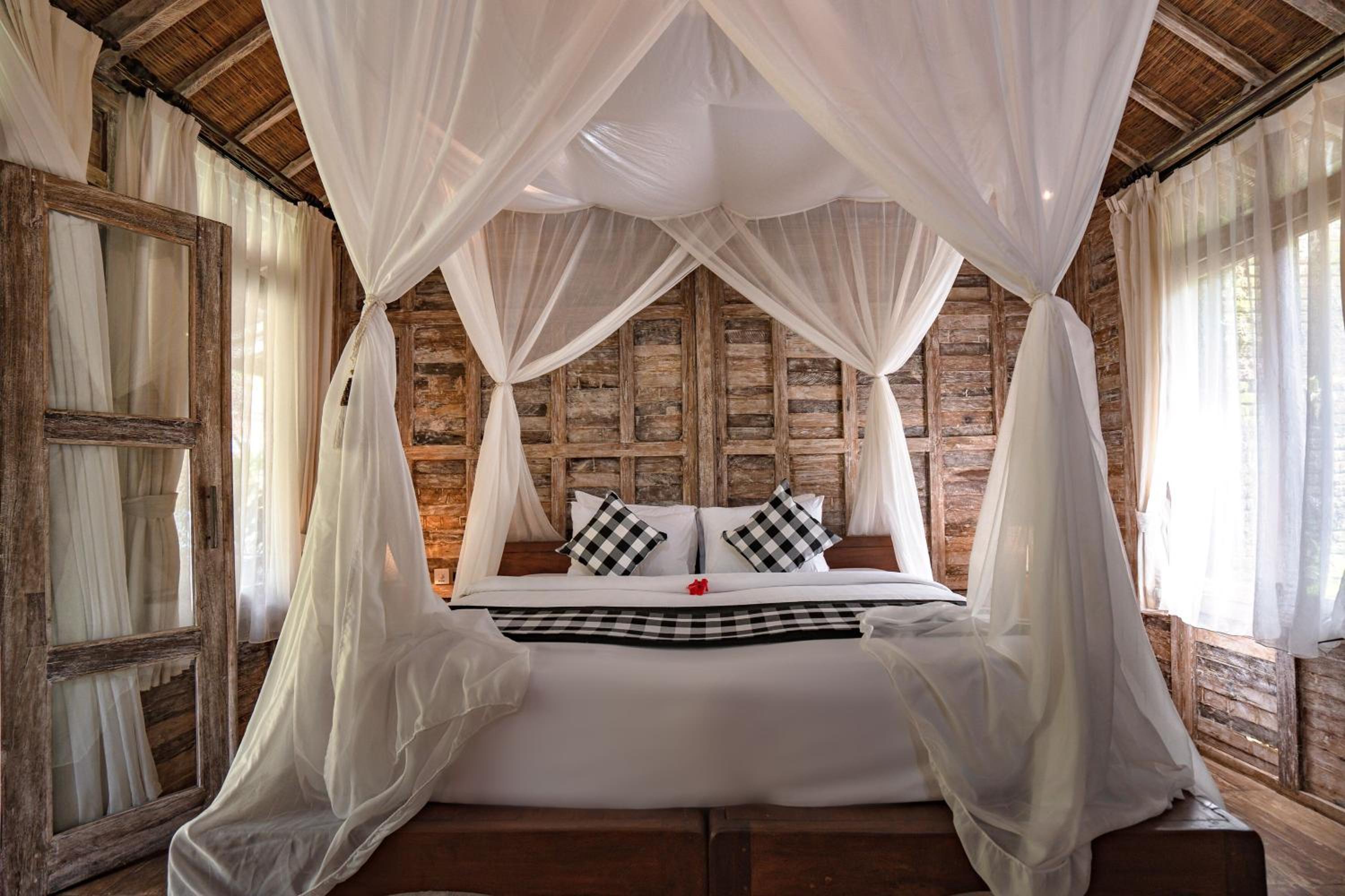 Bale Kayu Deluxe Double or Twin Room photo 1