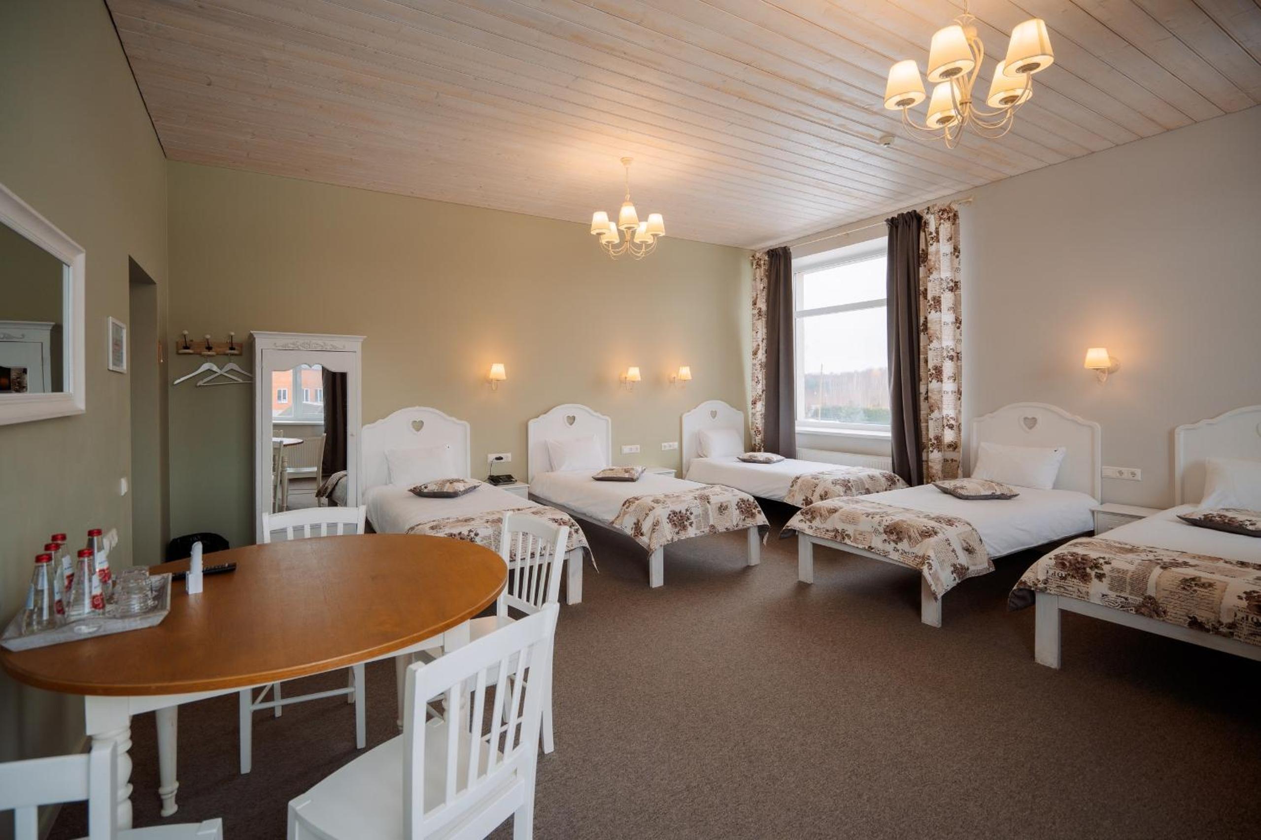 Family Room with Balcony photo 2