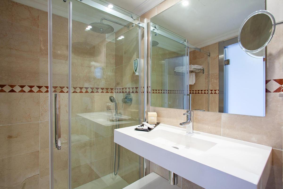 Habitación Doble o con Dos Camas con Vista al Mar