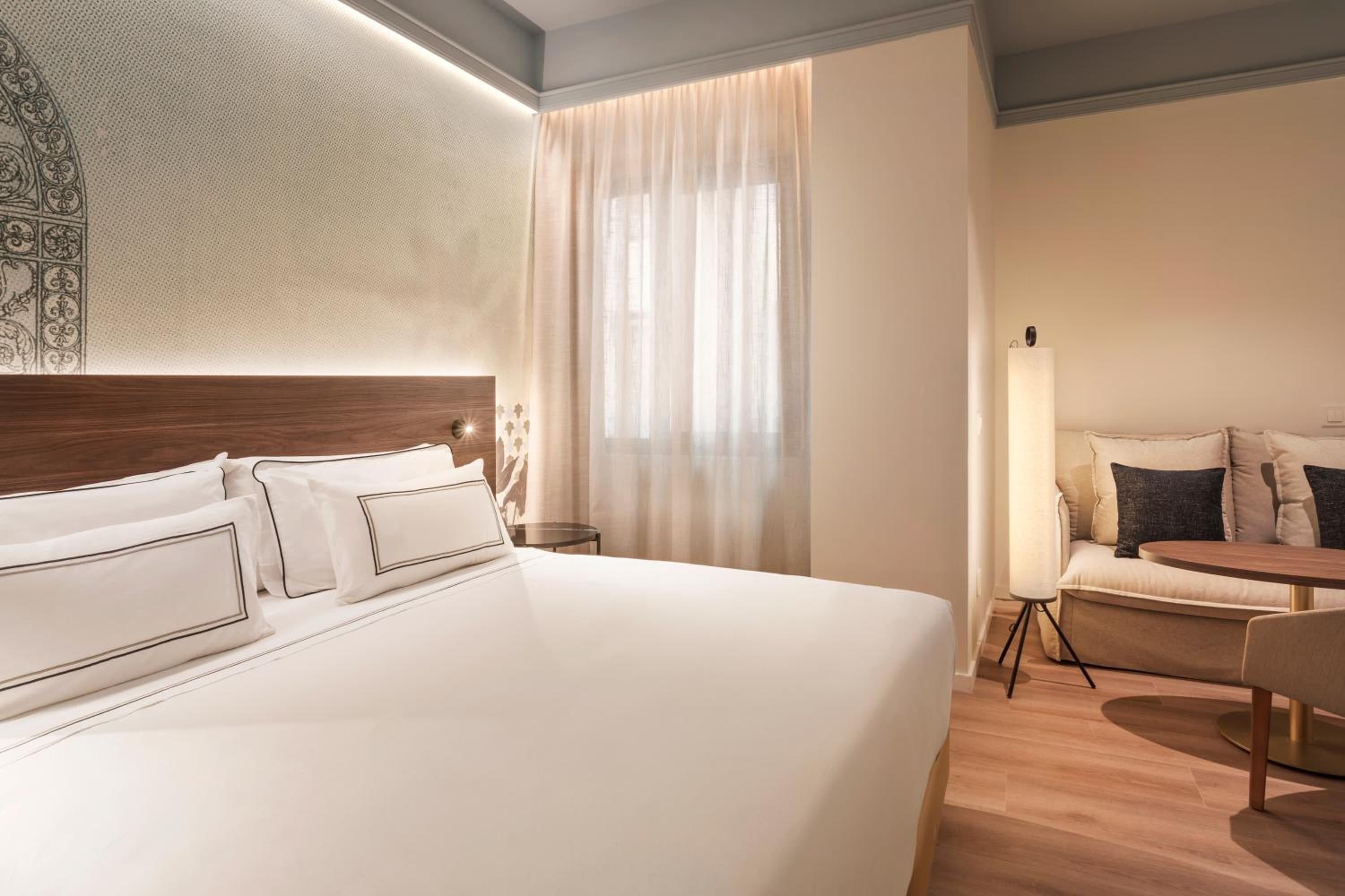 Premium Room - Photo 3