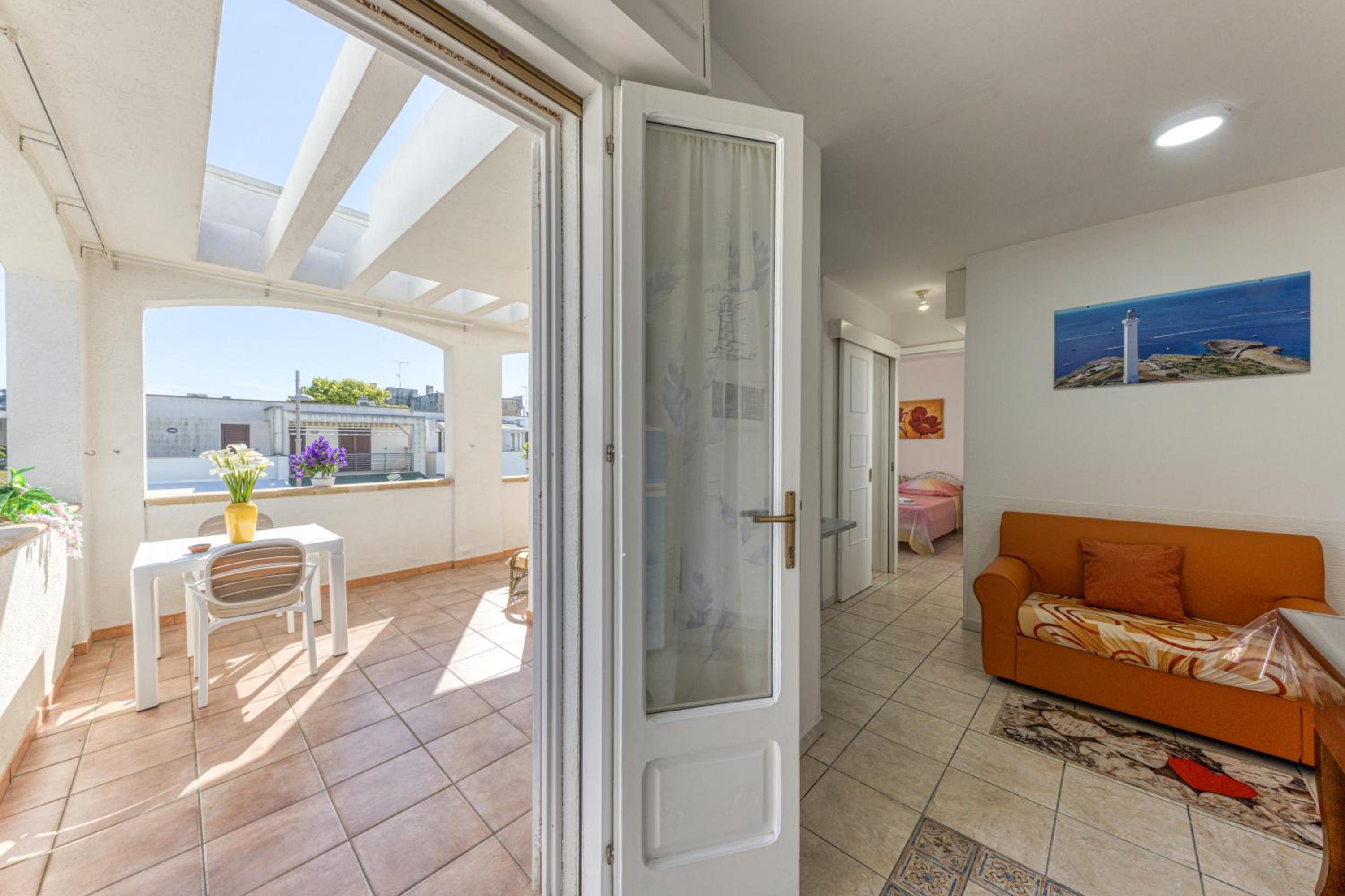 One-Bedroom House photo 3