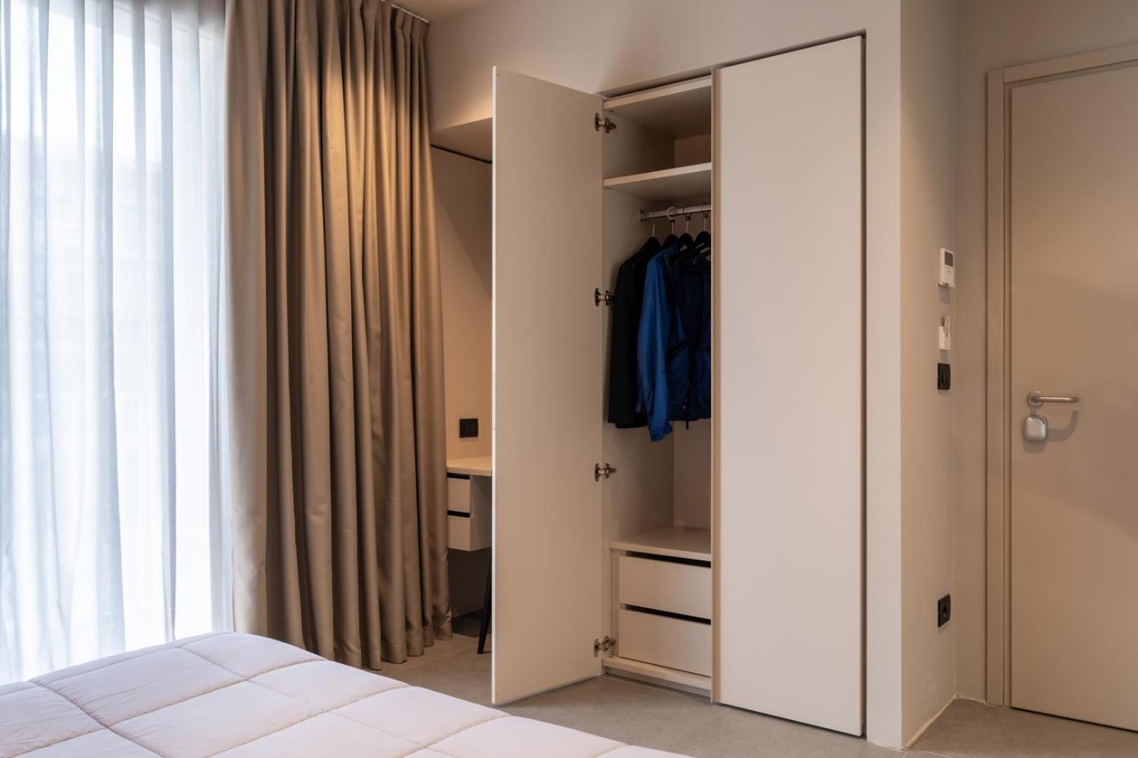Double Room - Photo 6