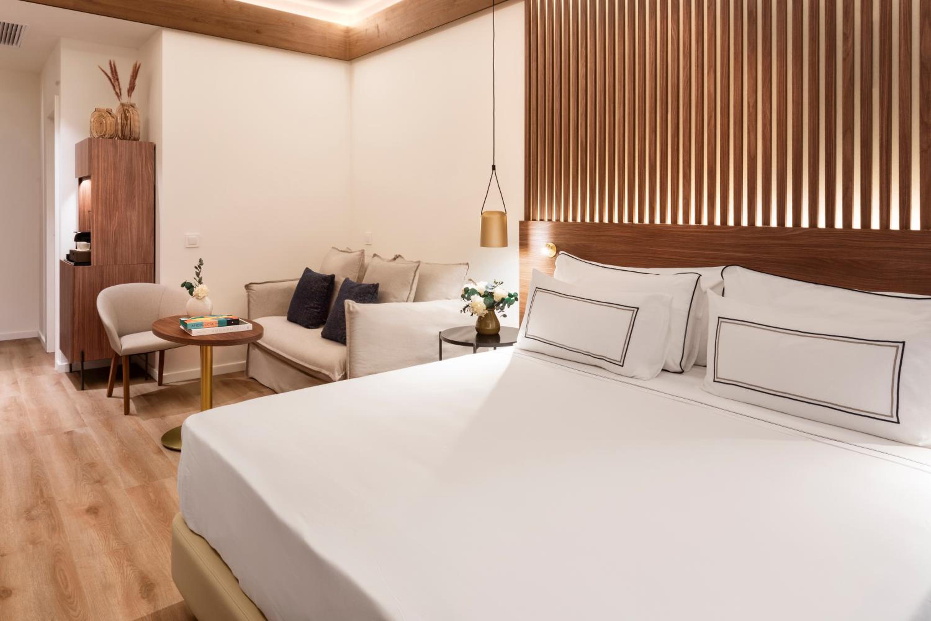 The Level Premium Room - Photo 4