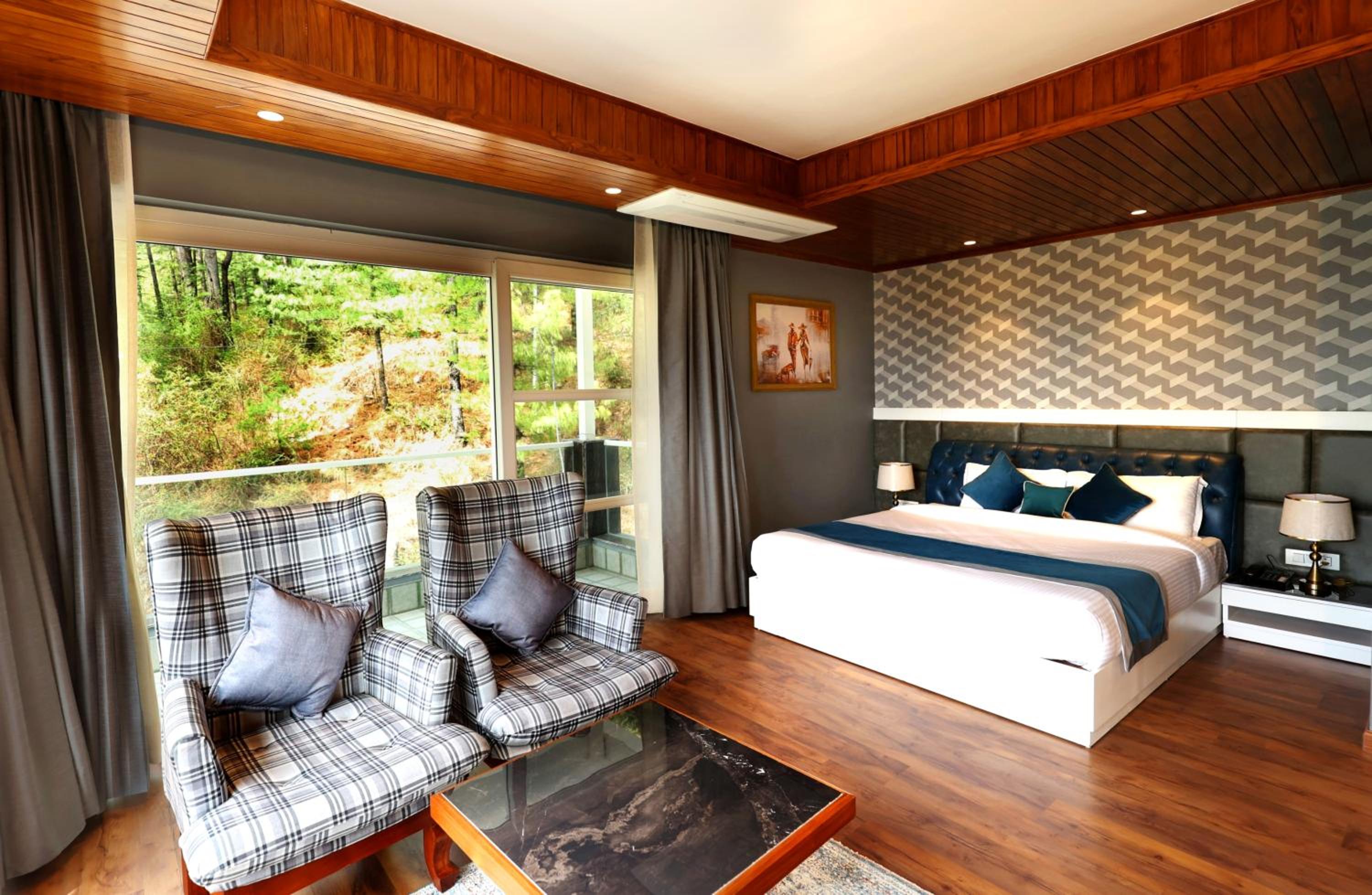 Superior Double or Twin Room with Mountain View