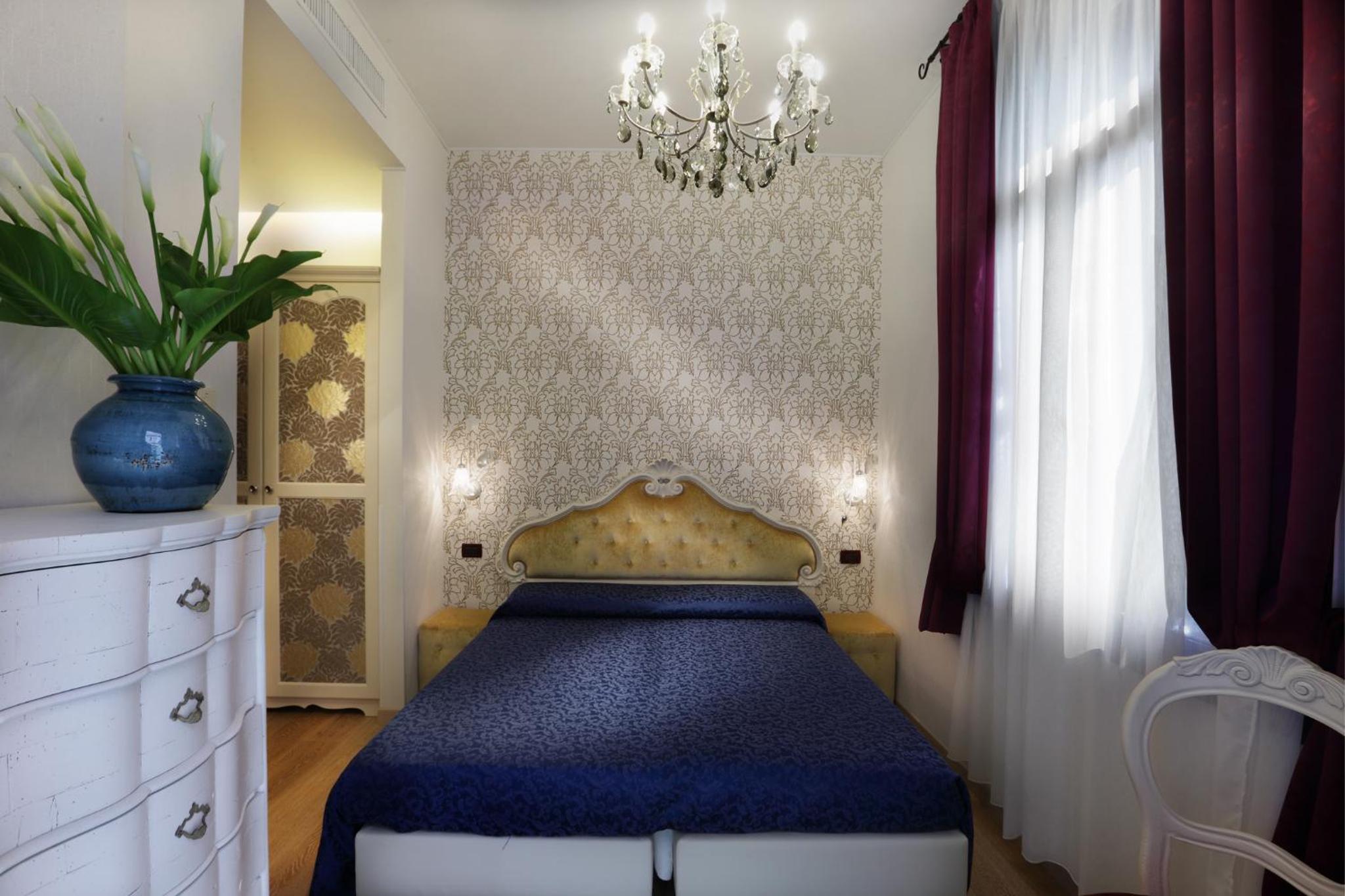 Standard Double Room - Photo 1