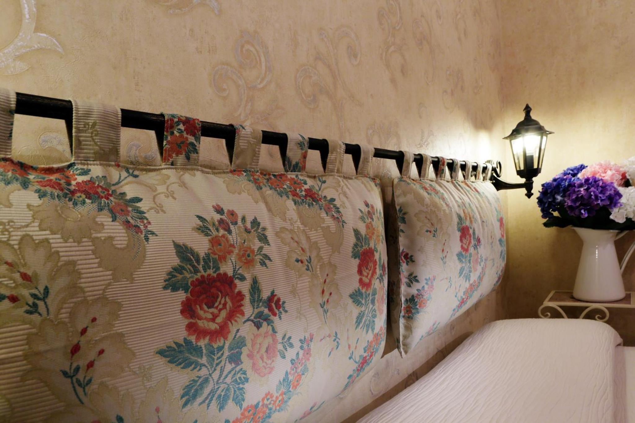 Standard Double Room - Photo 6