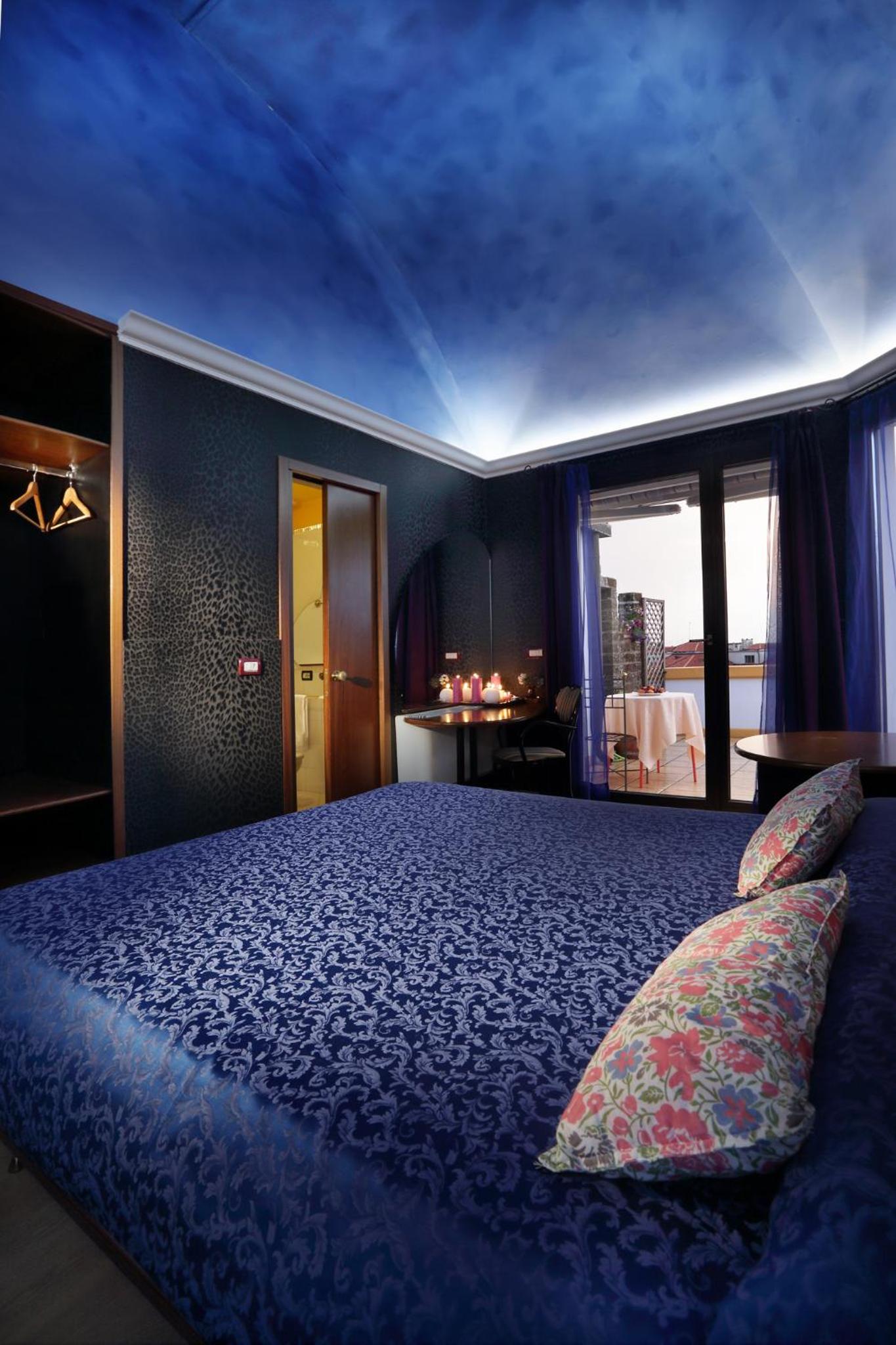 Superior Double Room with Terrace - Photo 6