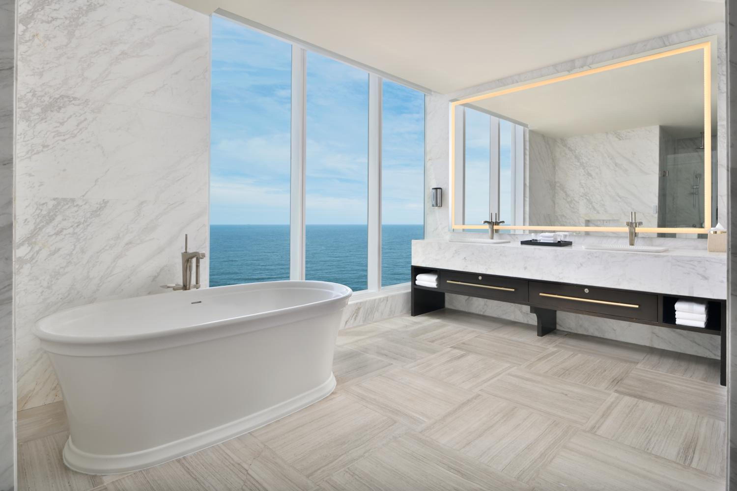 Presidential King Suite with Ocean View - Club Lounge Access with 15% spa discount per room + 15% F&B discount per room + Early check in and Late Checkout subject to availability photo 3