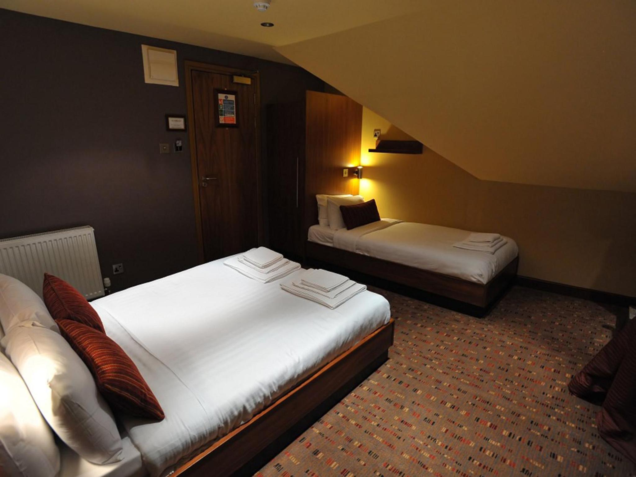 Standard Triple Room photo 2