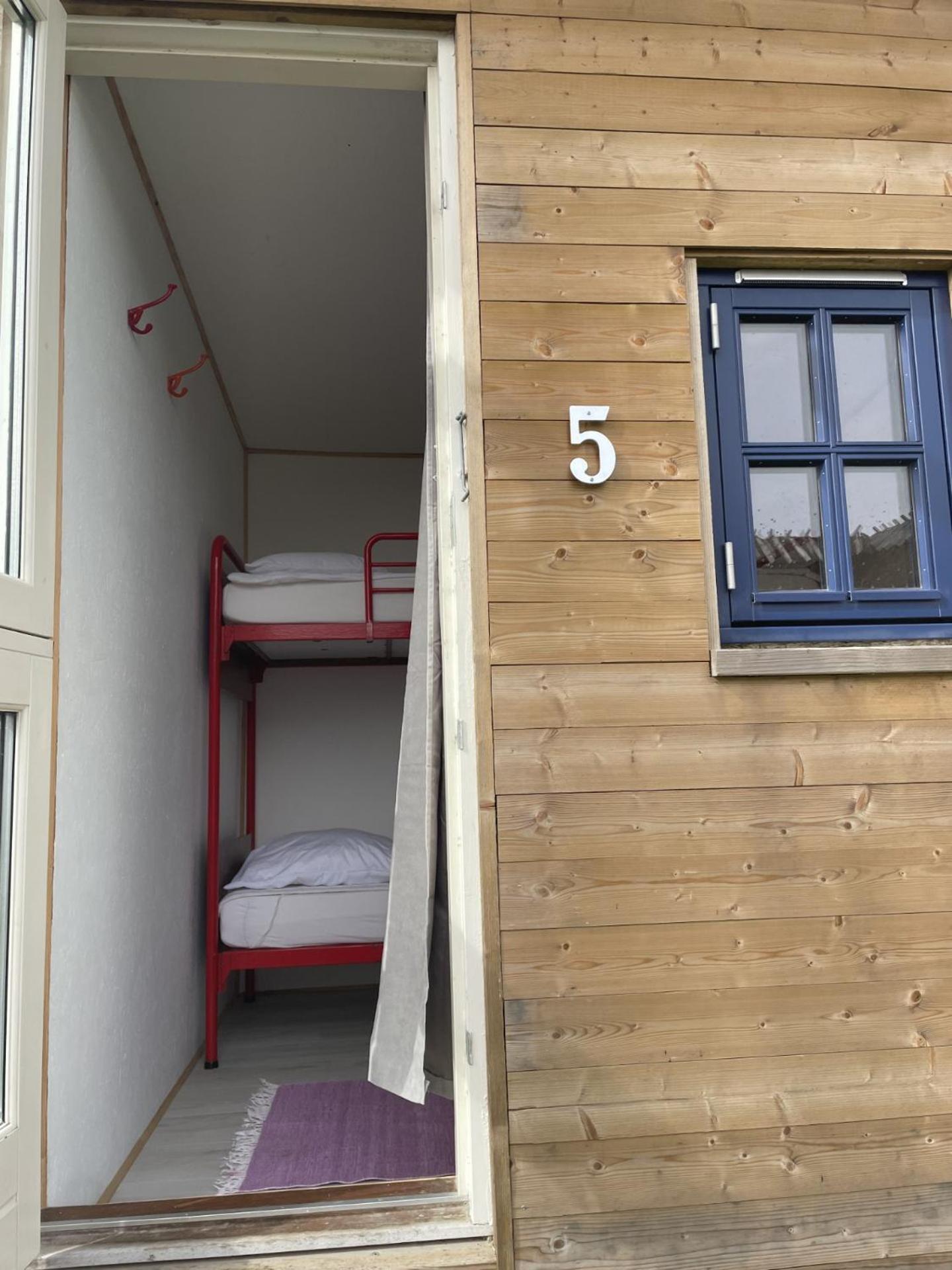 Budget Twin Room photo 3
