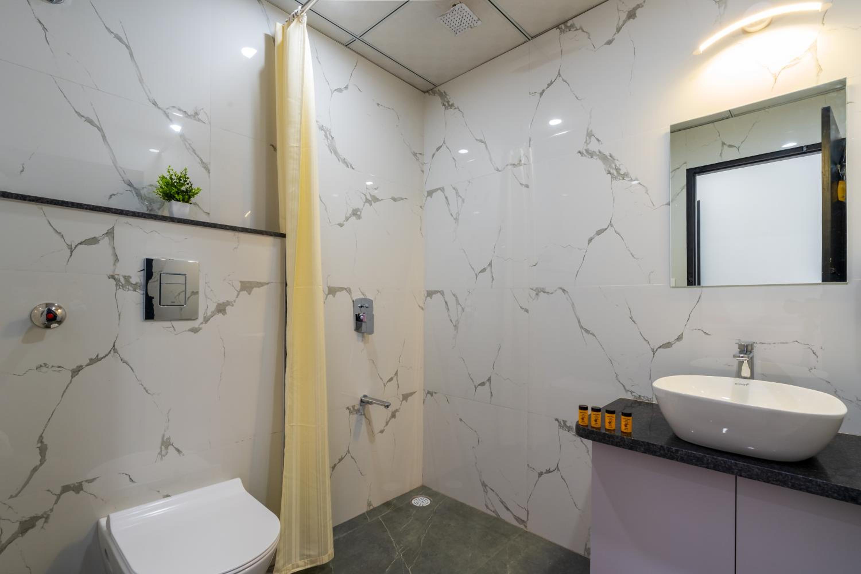  Deluxe Triple Room with City View - Photo 2