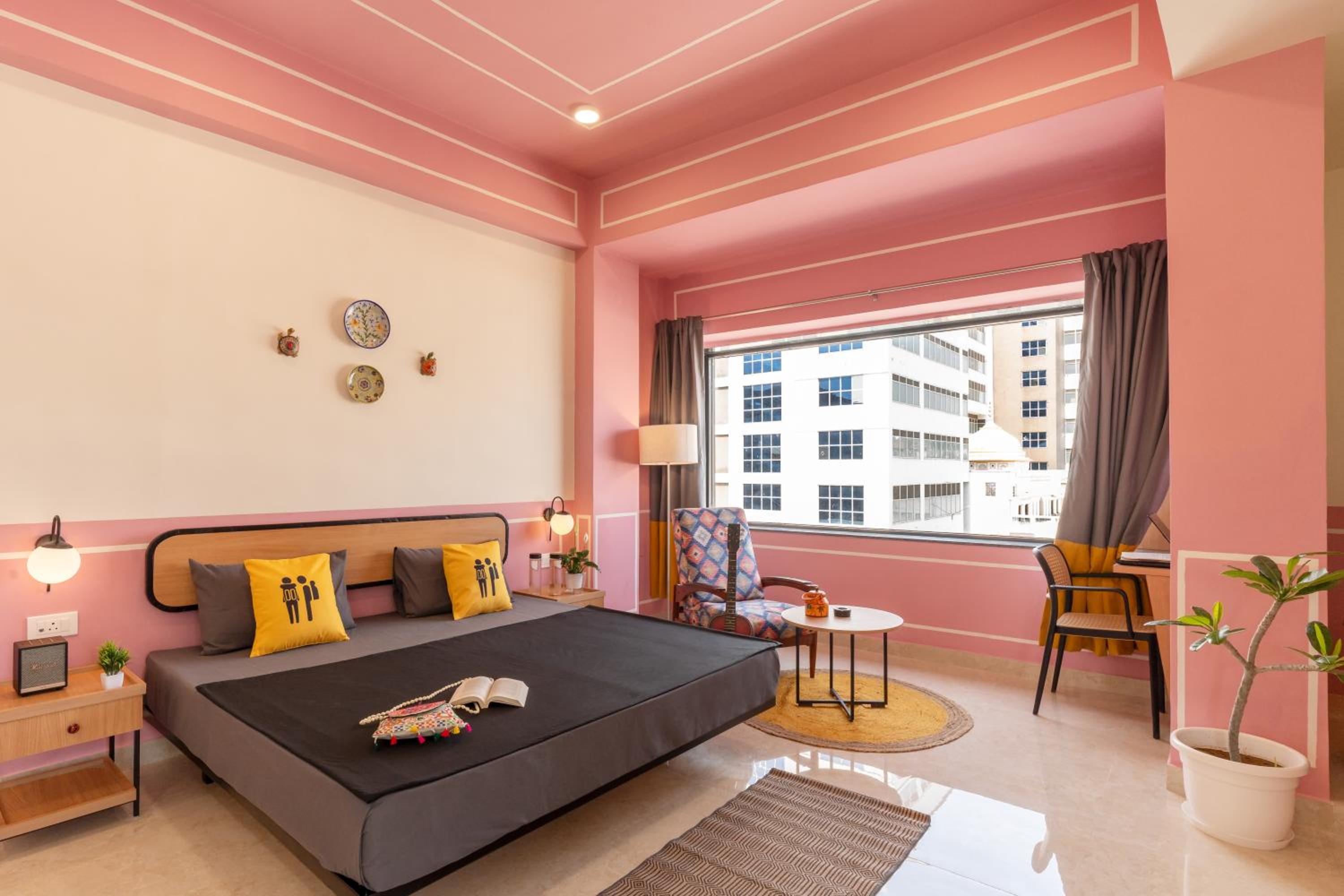  Deluxe Triple Room with City View - Photo 1