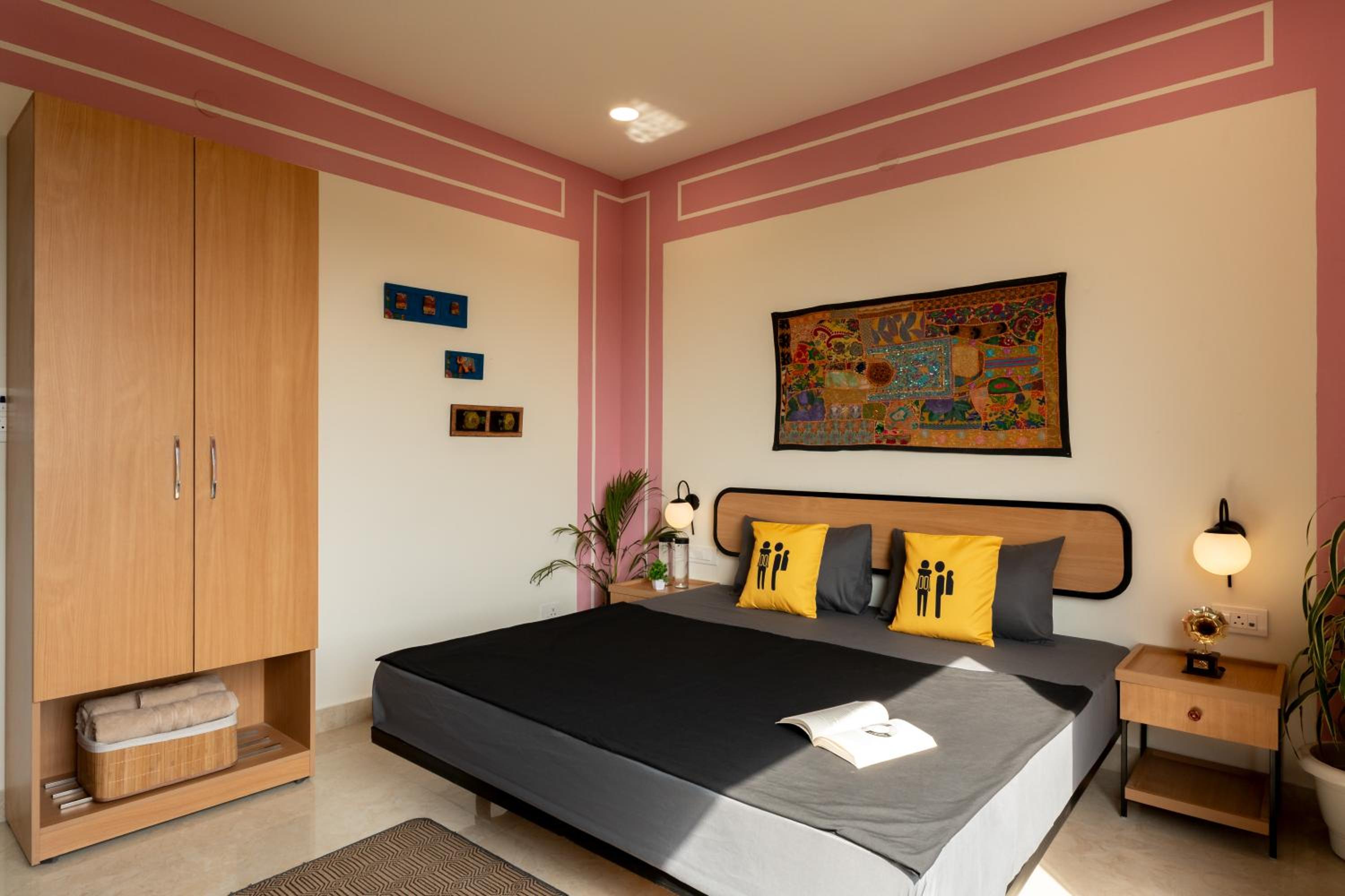 Superior Double Room with City View - Photo 1