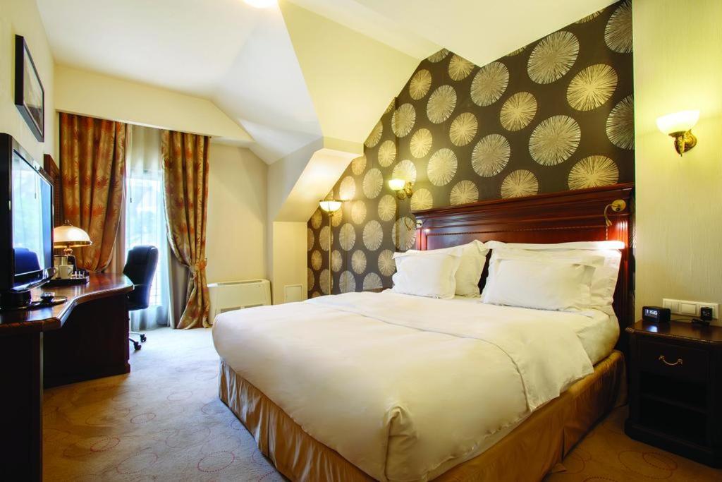 King Guest Room photo 1