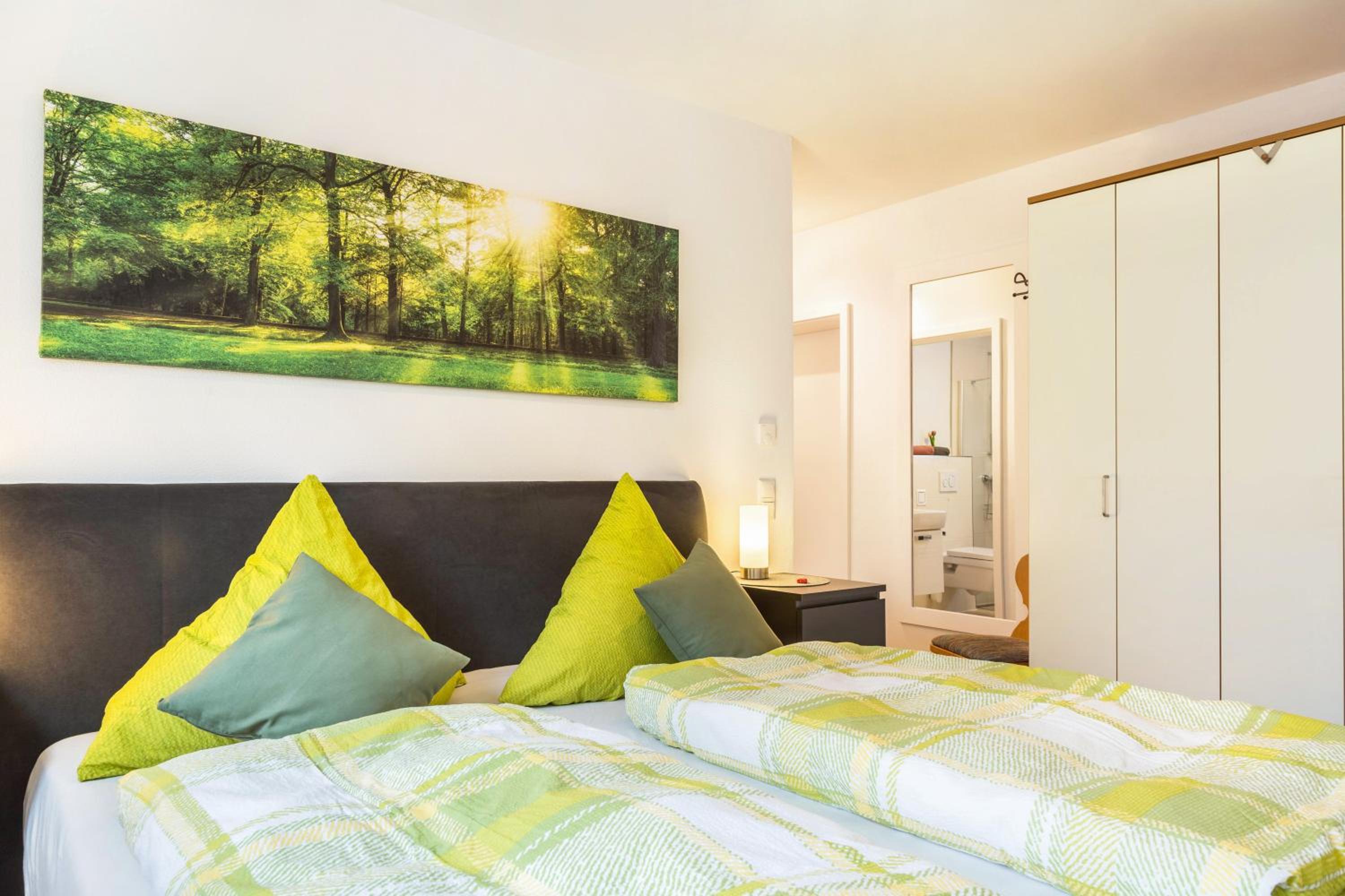 One-Bedroom Apartment with Garden View photo 3