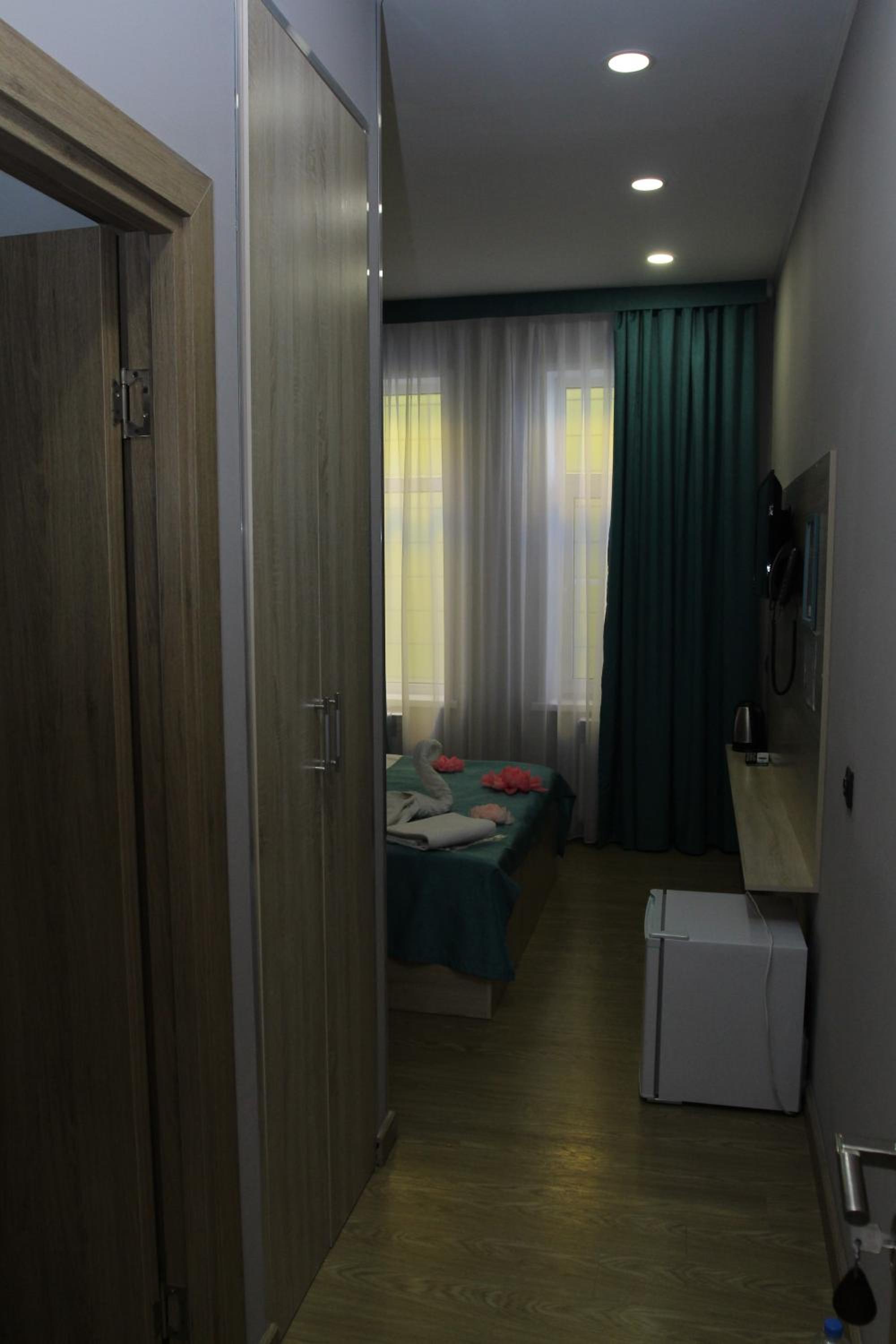 Standard Double Room - Photo 4