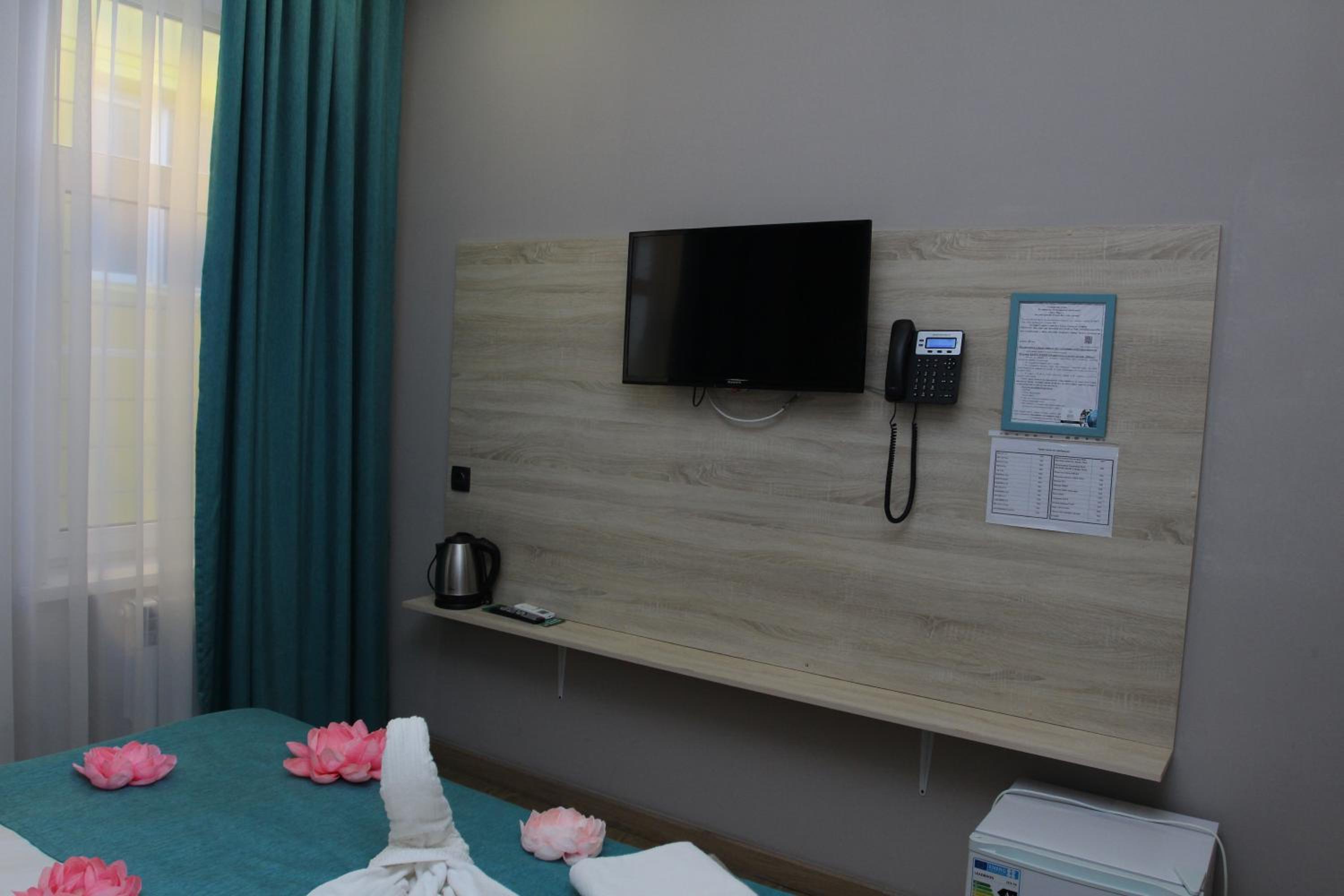 Standard Double Room - Photo 5
