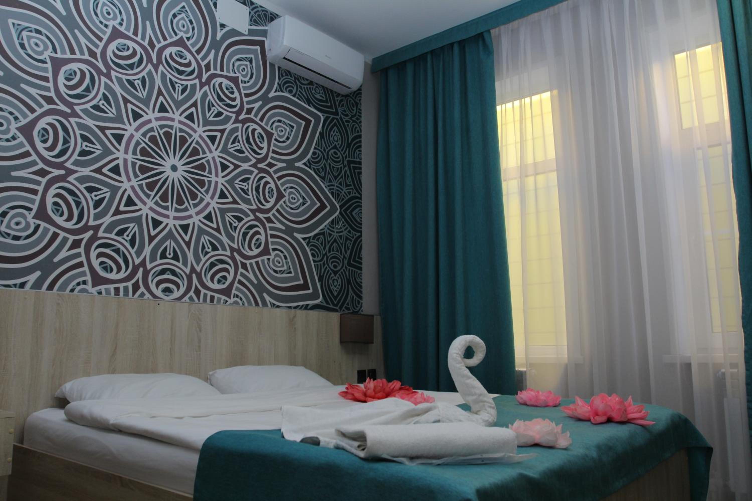 Standard Double Room - Photo 9