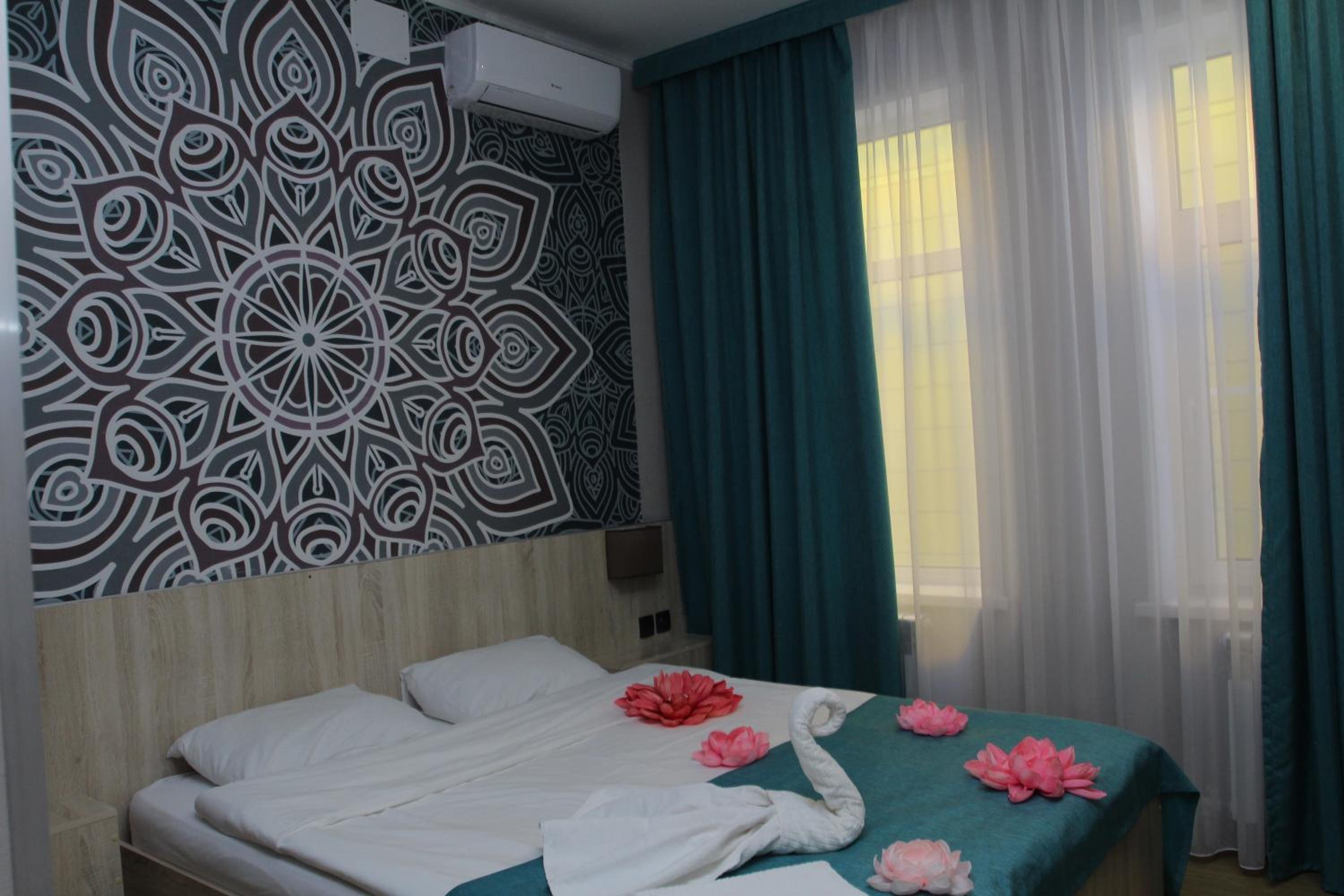Standard Double Room - Photo 10