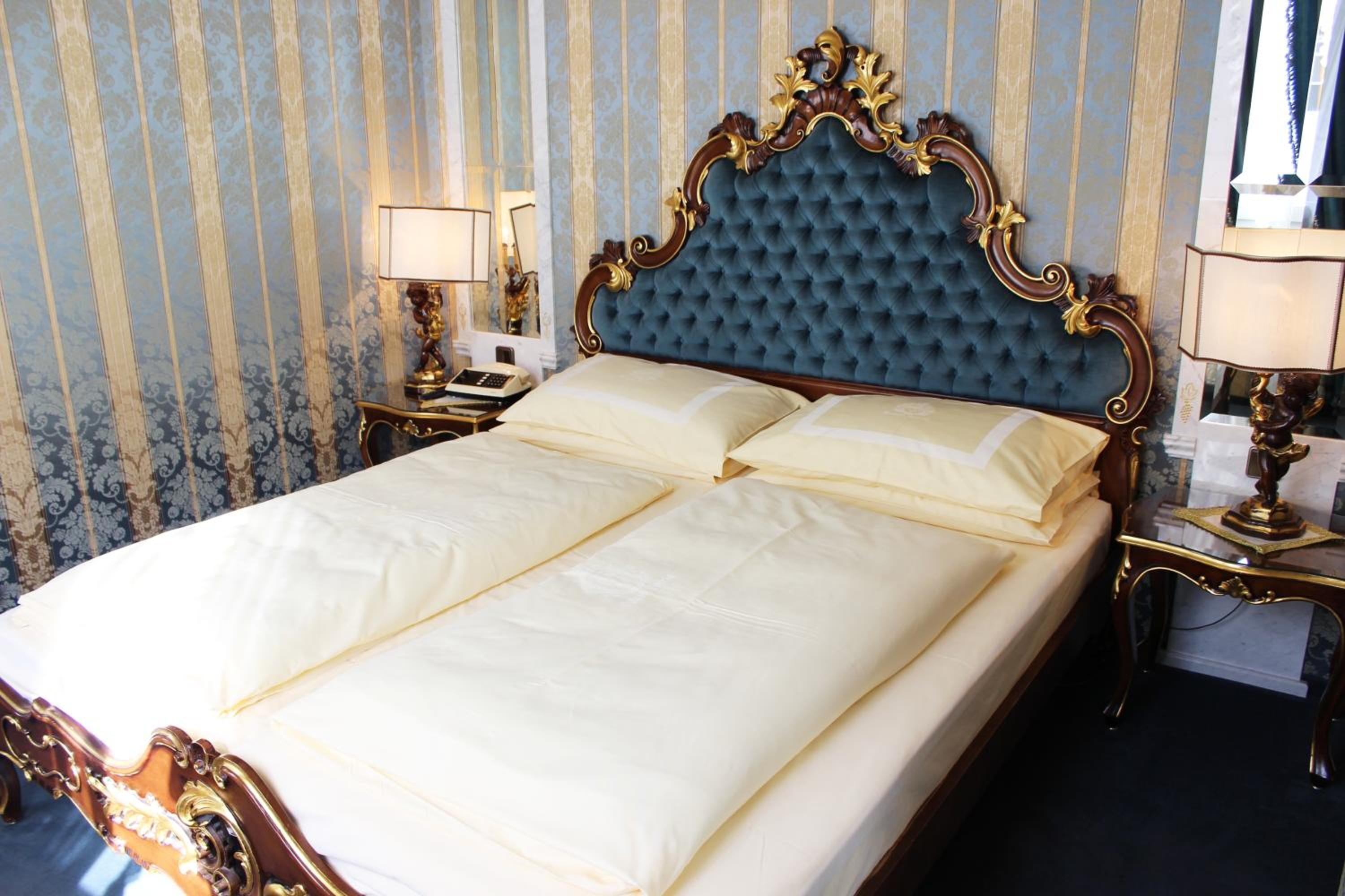 Suite - Photo 8