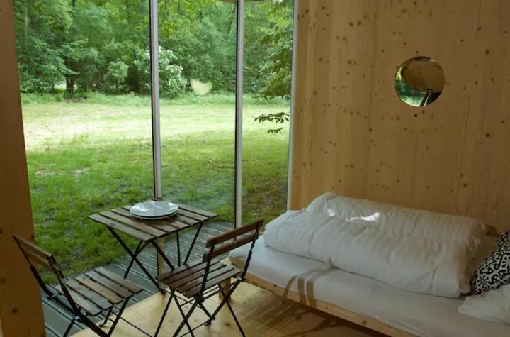 Mobile Home photo 2