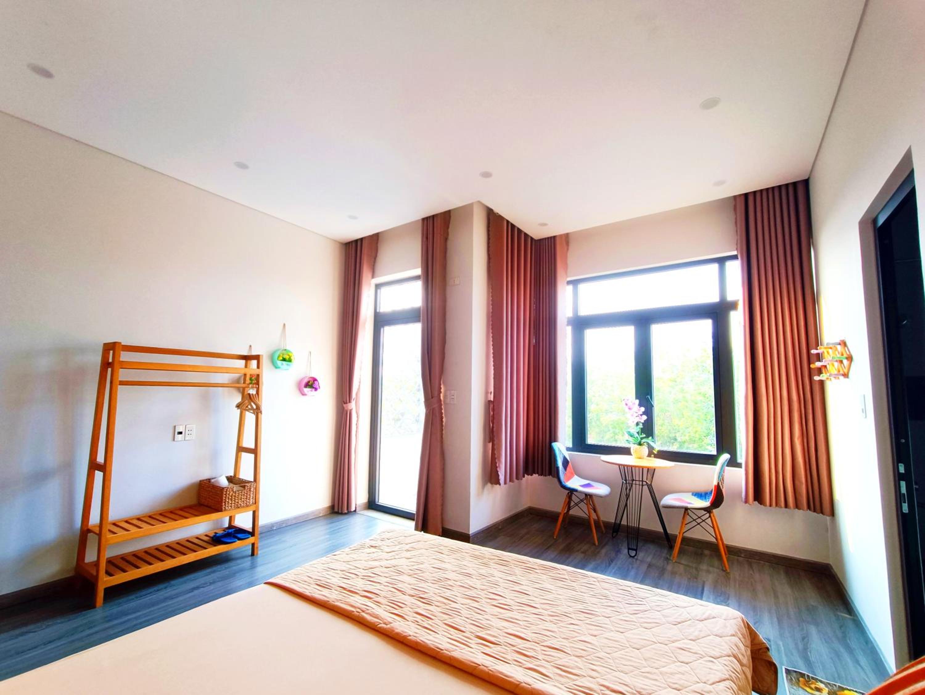 King Room with Balcony photo 2